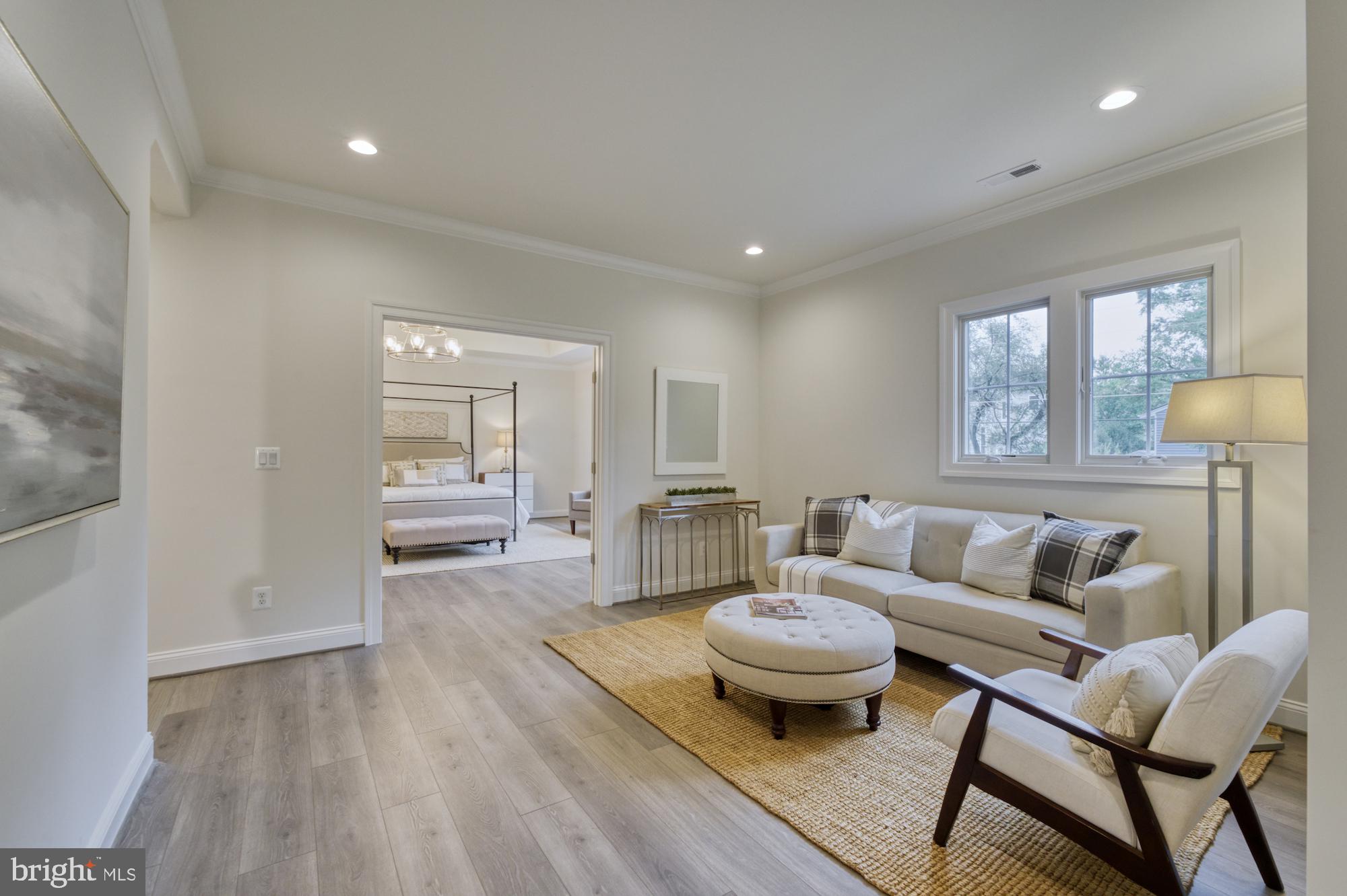 DEVON PARK - Residential