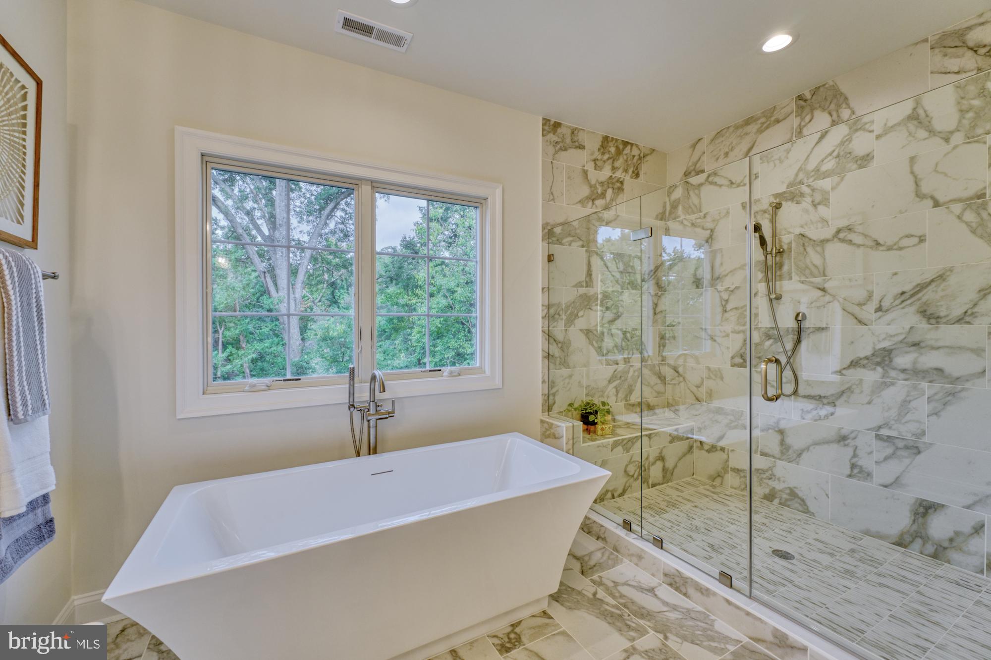 DEVON PARK - Residential