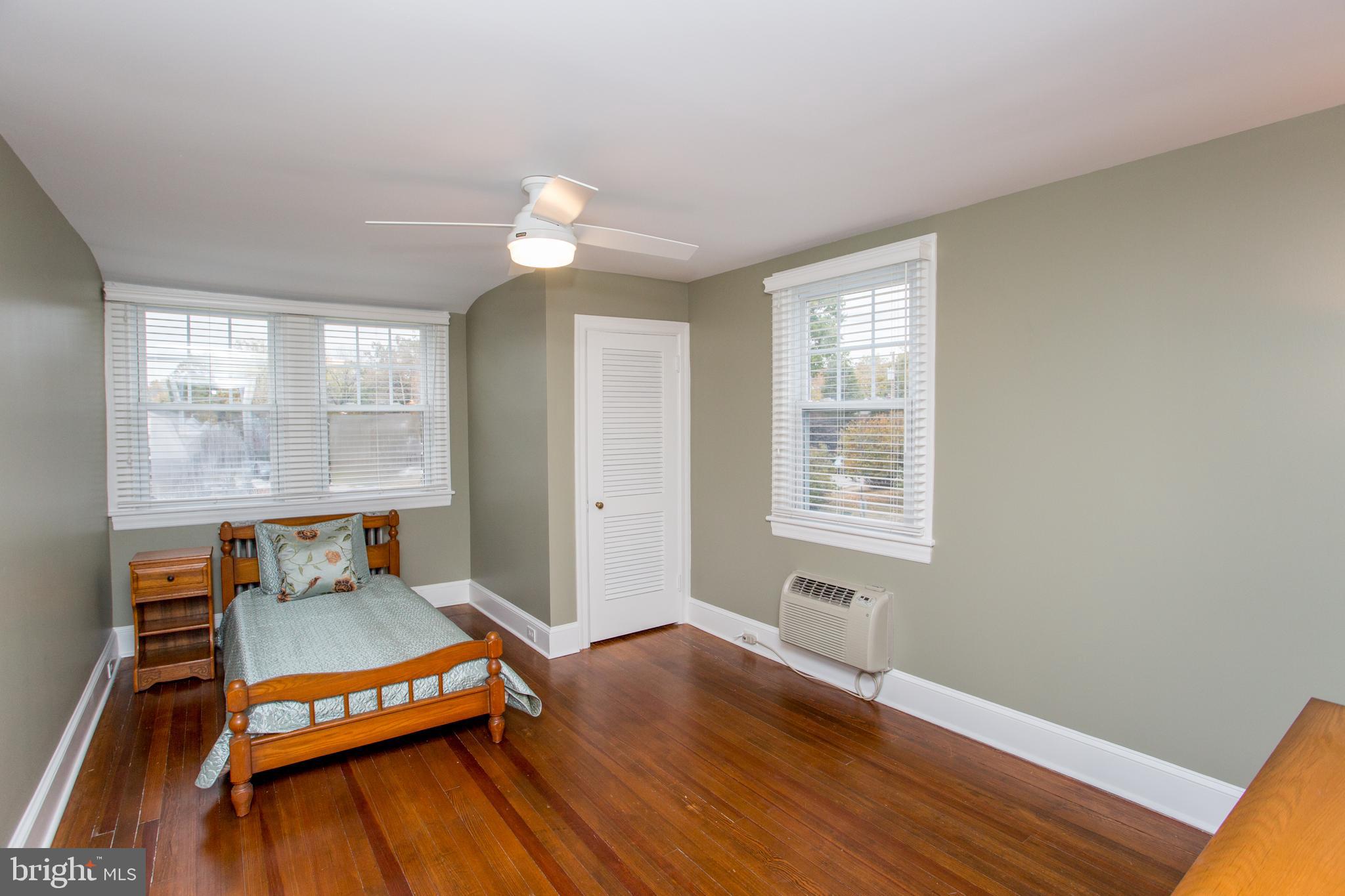 ELKINS PARK - Residential