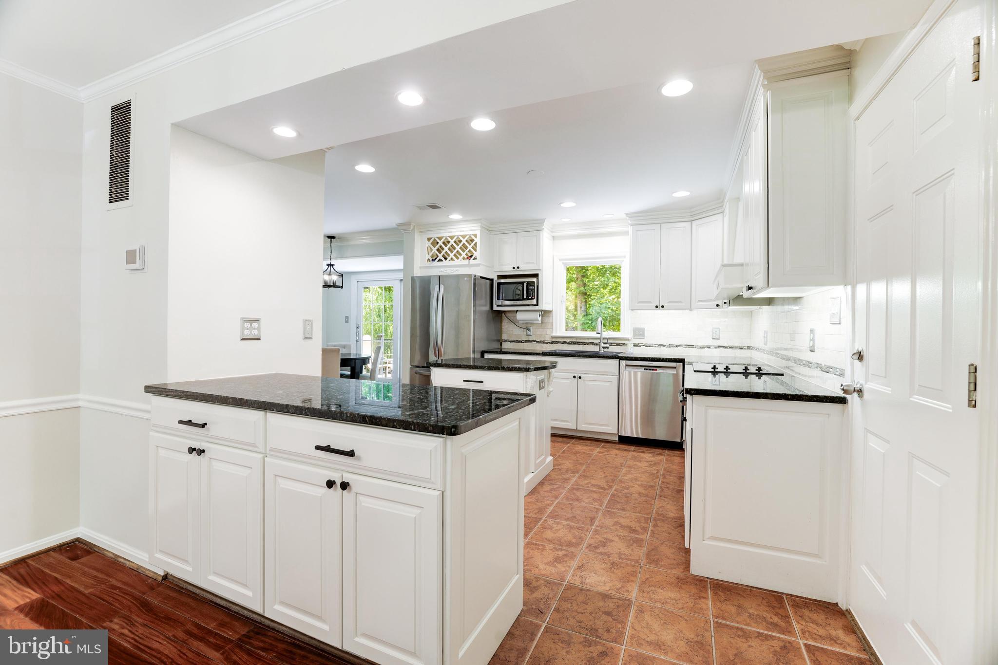 HICKORY HILLS 3 - Residential