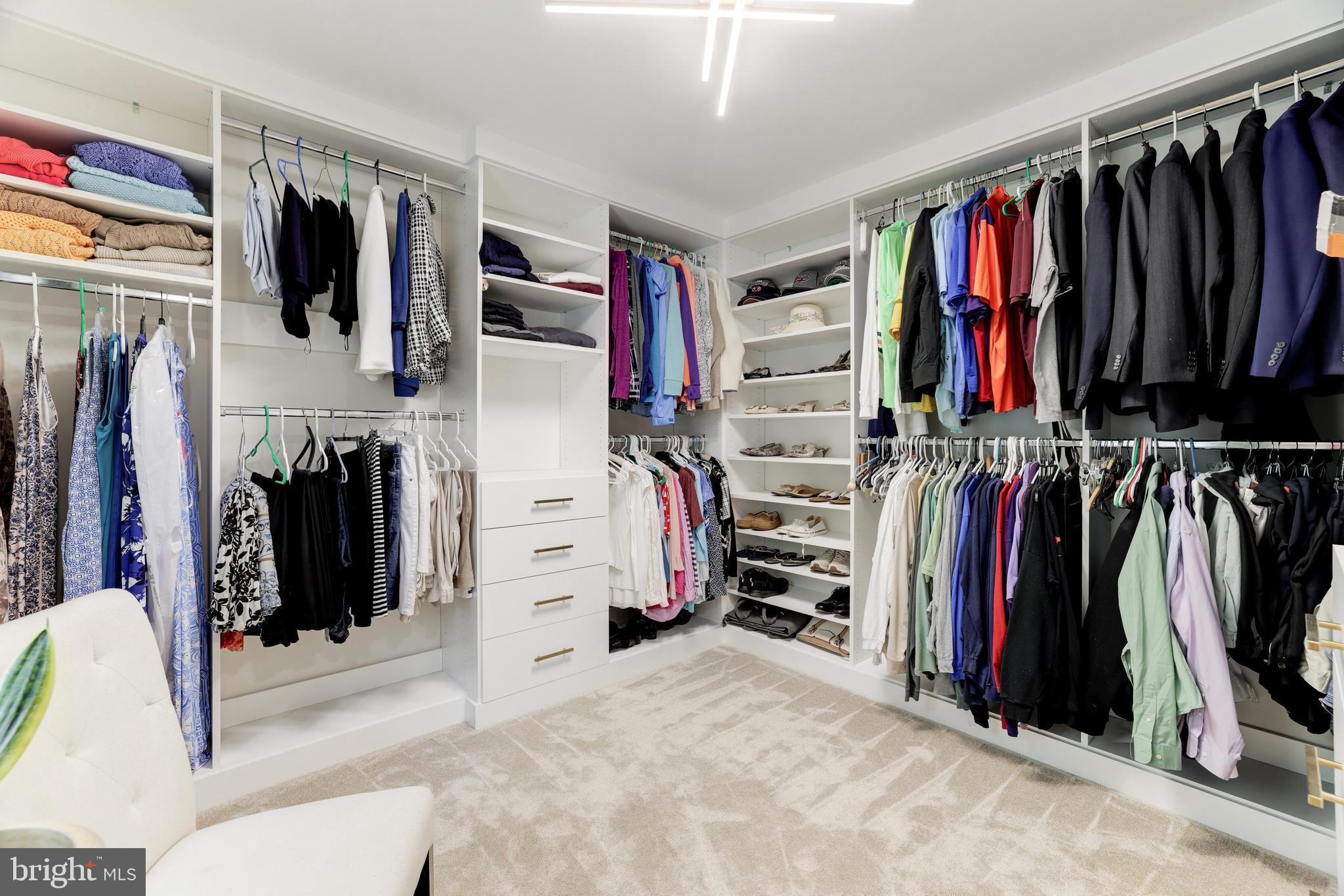 HICKORY HILLS 3 - Residential