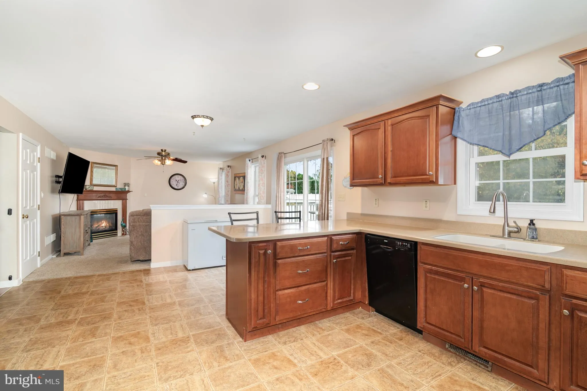 York, Pennsylvania 17408, United States, 4 Bedrooms Bedrooms, ,3 BathroomsBathrooms,Residential,Coming Soon,233639