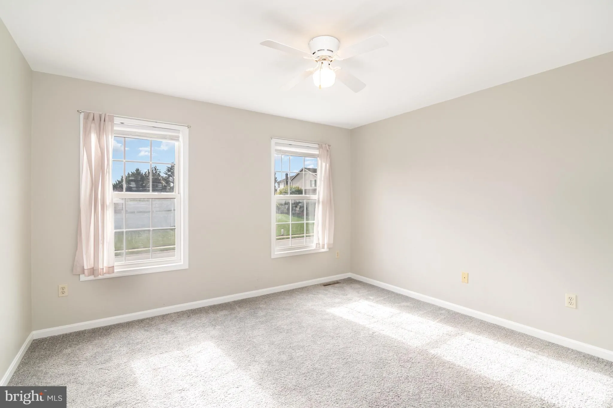 York, Pennsylvania 17408, United States, 4 Bedrooms Bedrooms, ,3 BathroomsBathrooms,Residential,Coming Soon,233639