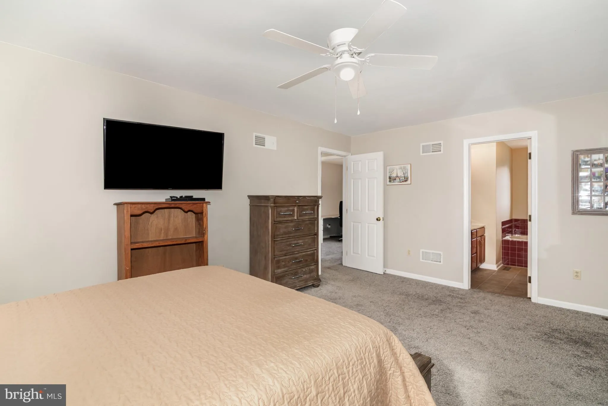 York, Pennsylvania 17408, United States, 4 Bedrooms Bedrooms, ,3 BathroomsBathrooms,Residential,Coming Soon,233639