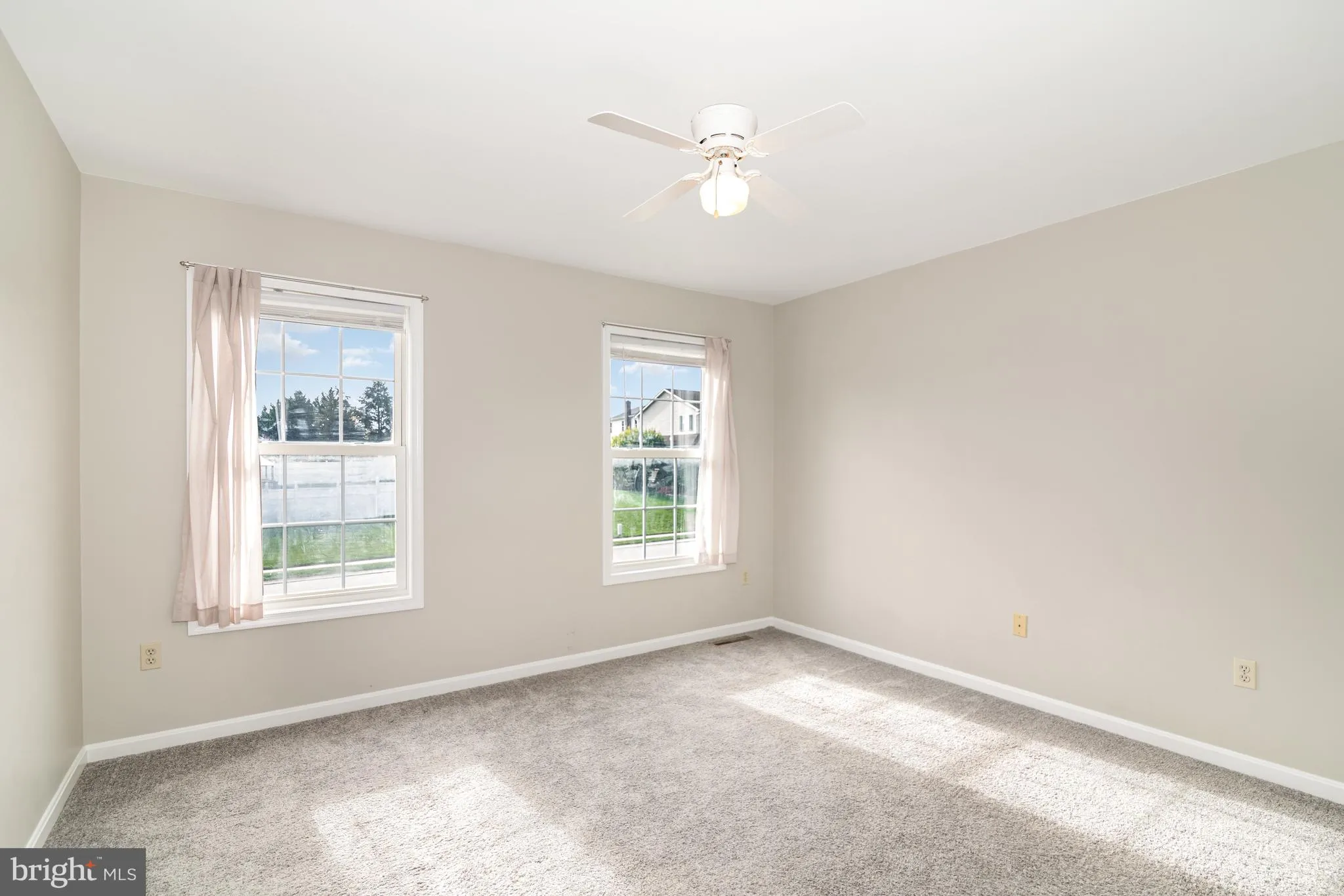 York, Pennsylvania 17408, United States, 4 Bedrooms Bedrooms, ,3 BathroomsBathrooms,Residential,Coming Soon,233639