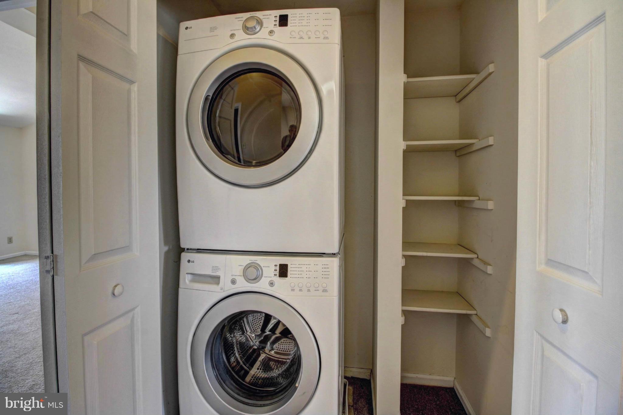 GRAYS POINTE - Residential