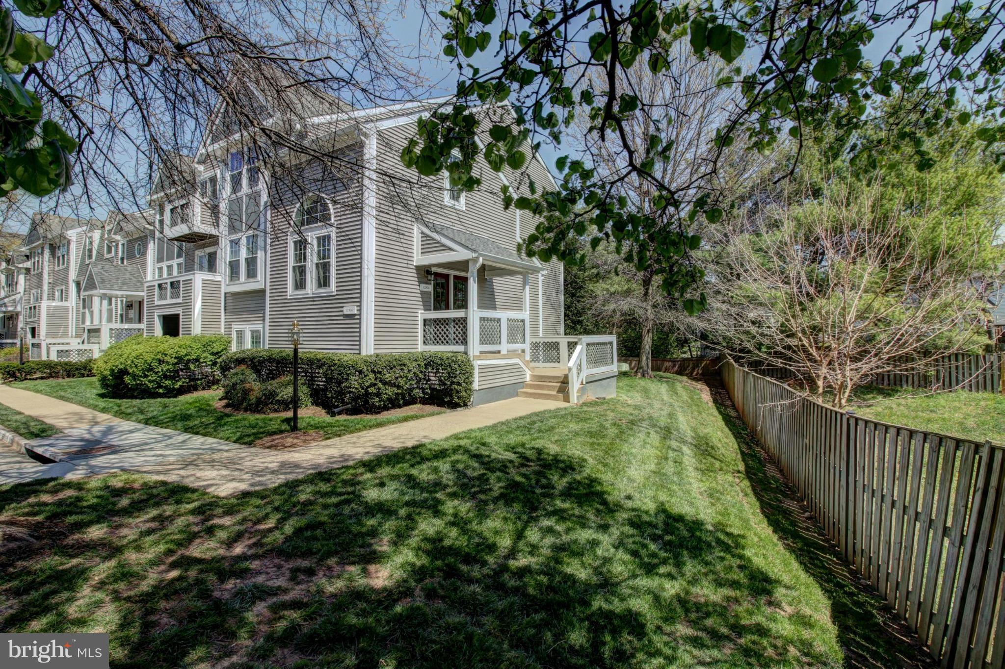 GRAYS POINTE - Residential