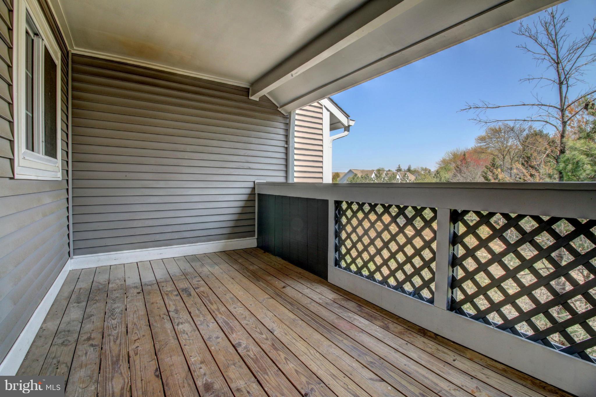 GRAYS POINTE - Residential