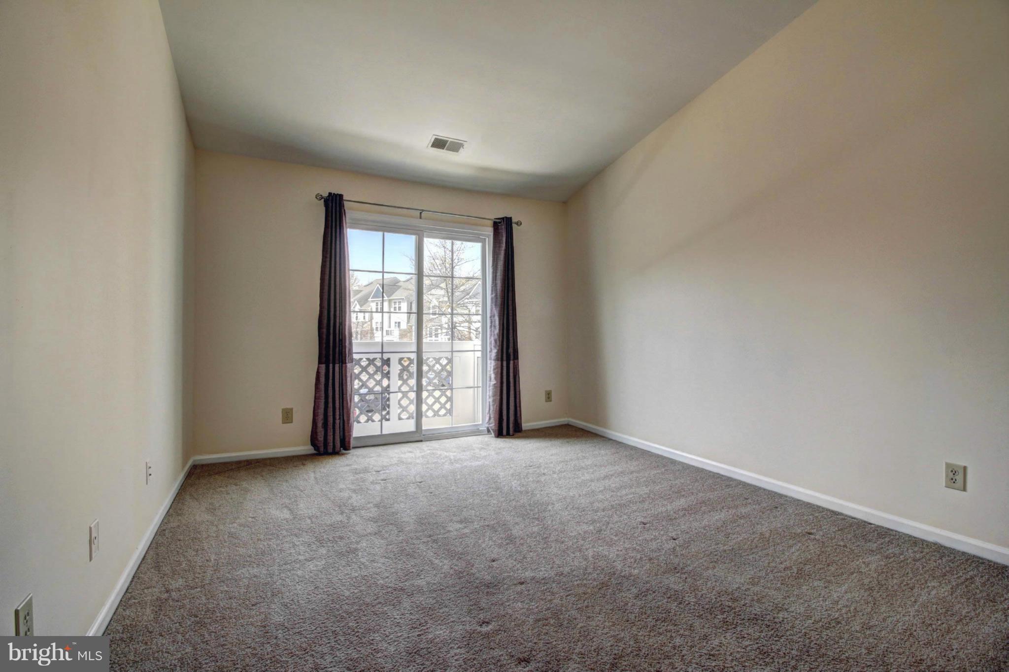 GRAYS POINTE - Residential