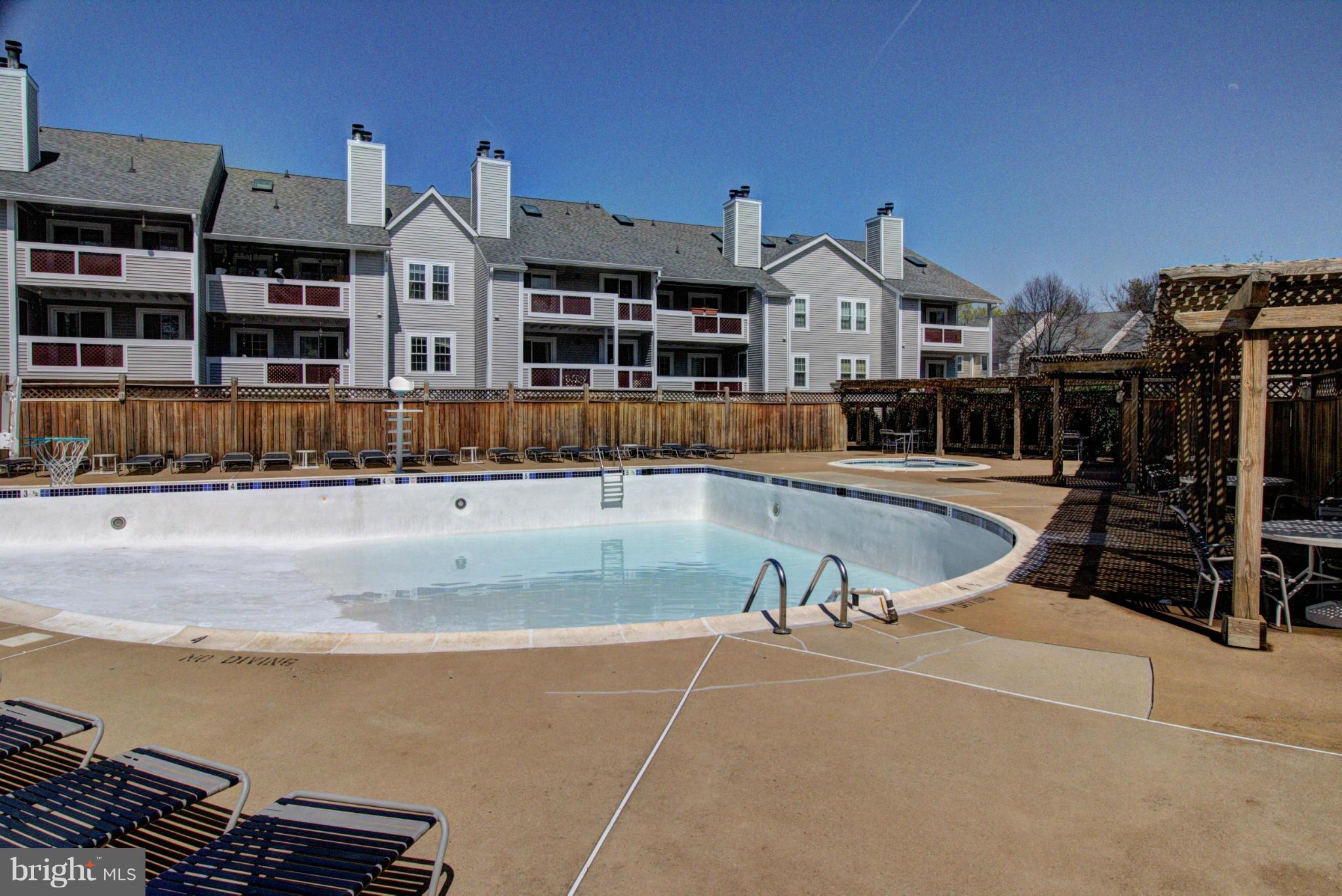 GRAYS POINTE - Residential