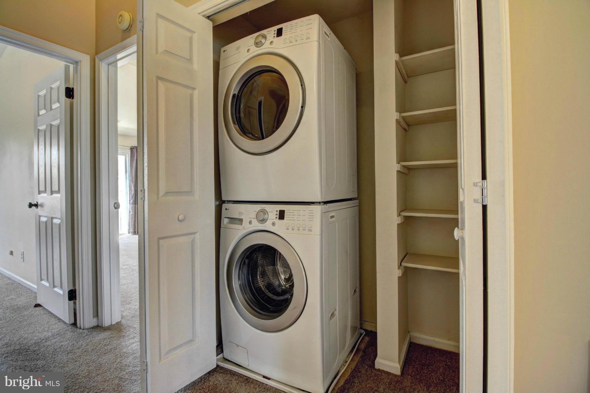 GRAYS POINTE - Residential