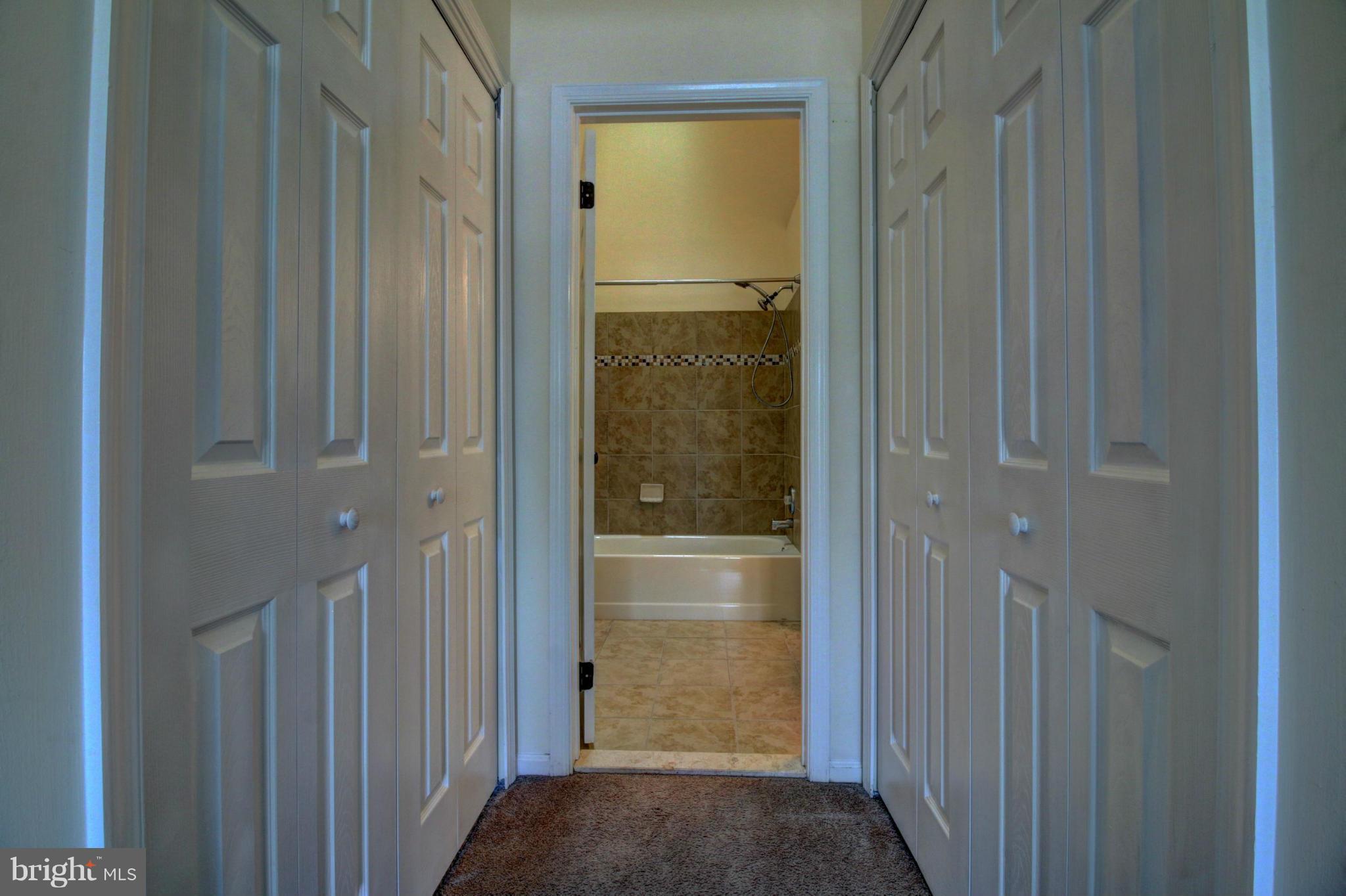 GRAYS POINTE - Residential