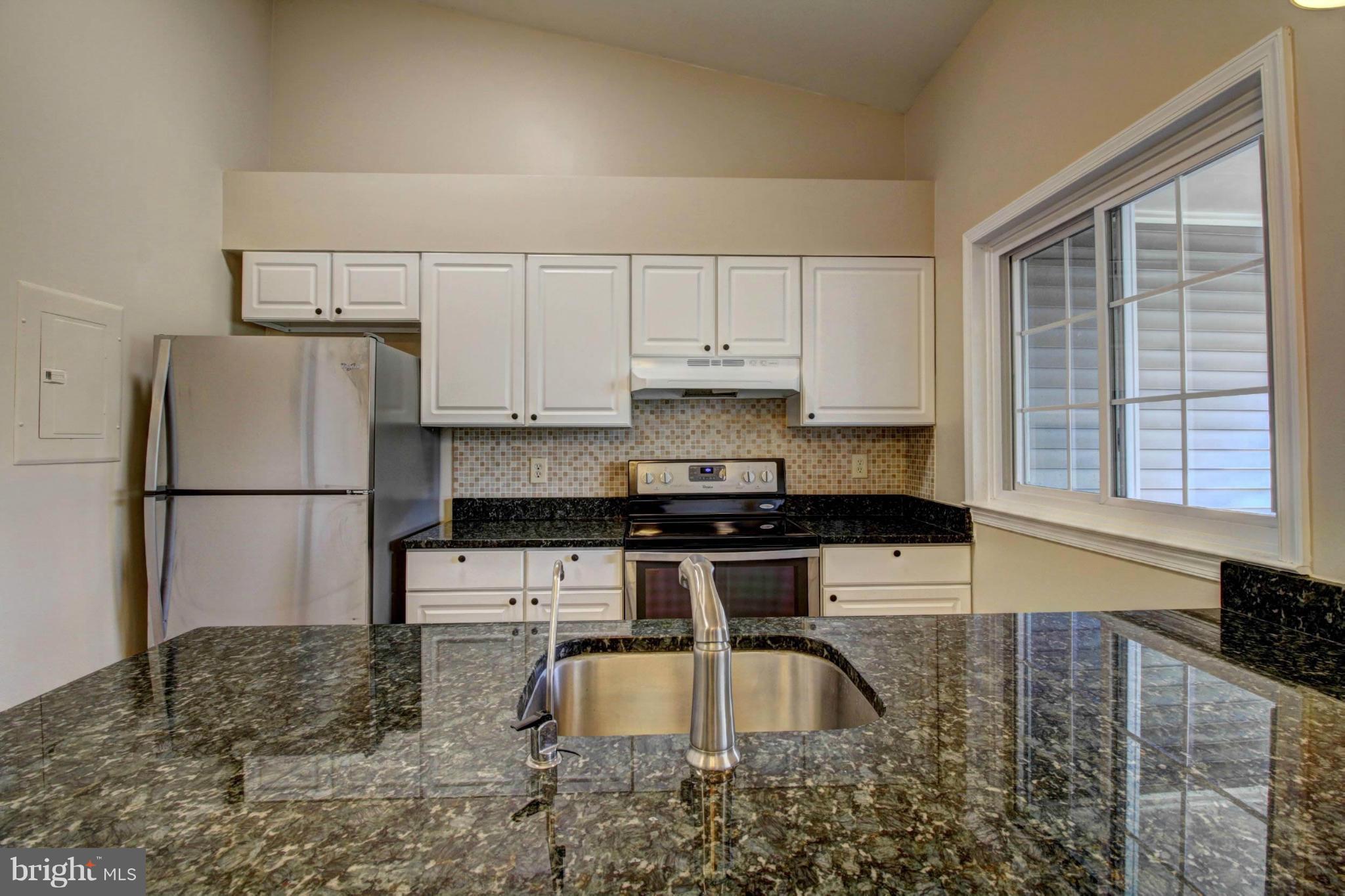 GRAYS POINTE - Residential