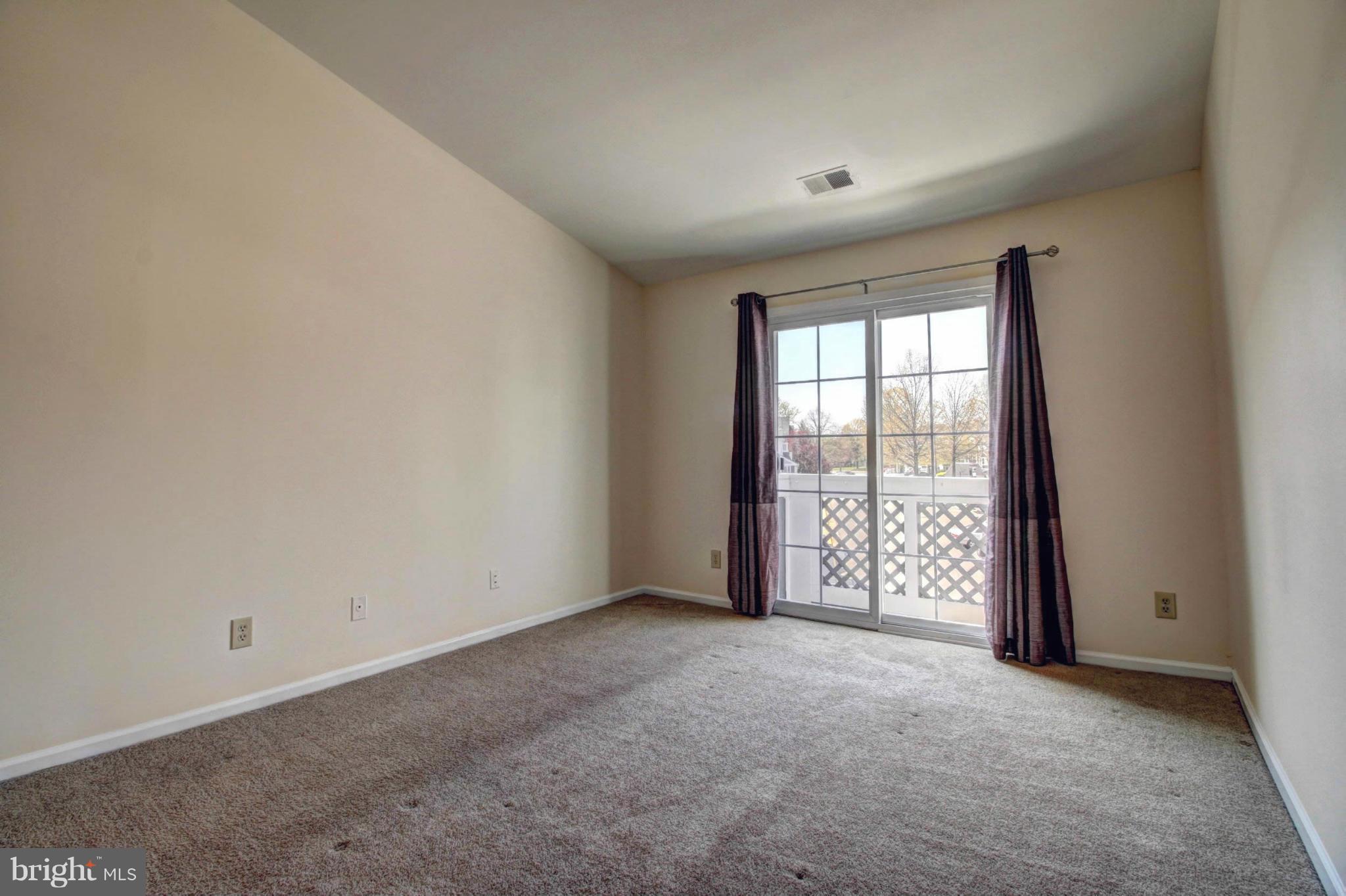 GRAYS POINTE - Residential