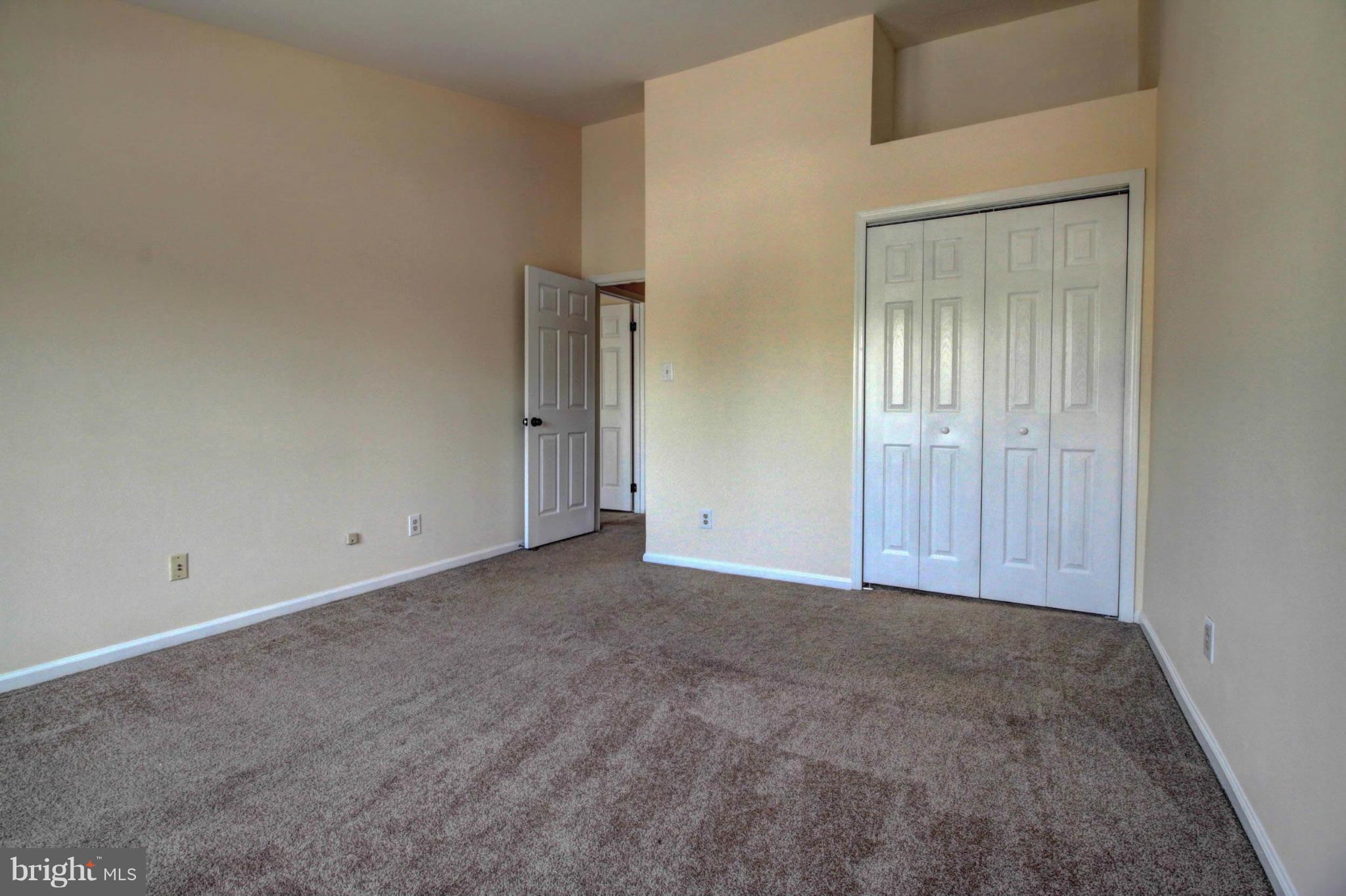 GRAYS POINTE - Residential