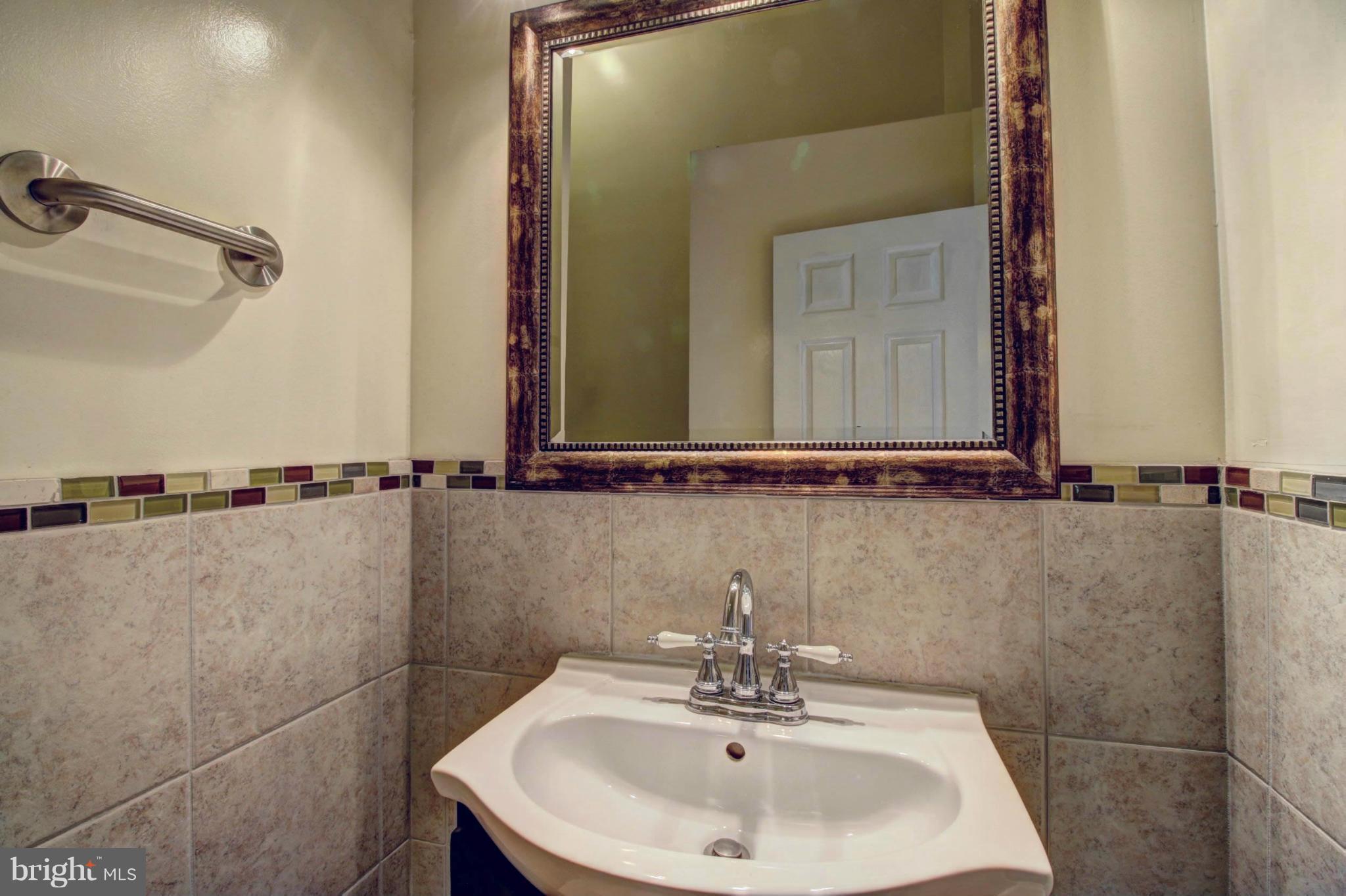 GRAYS POINTE - Residential