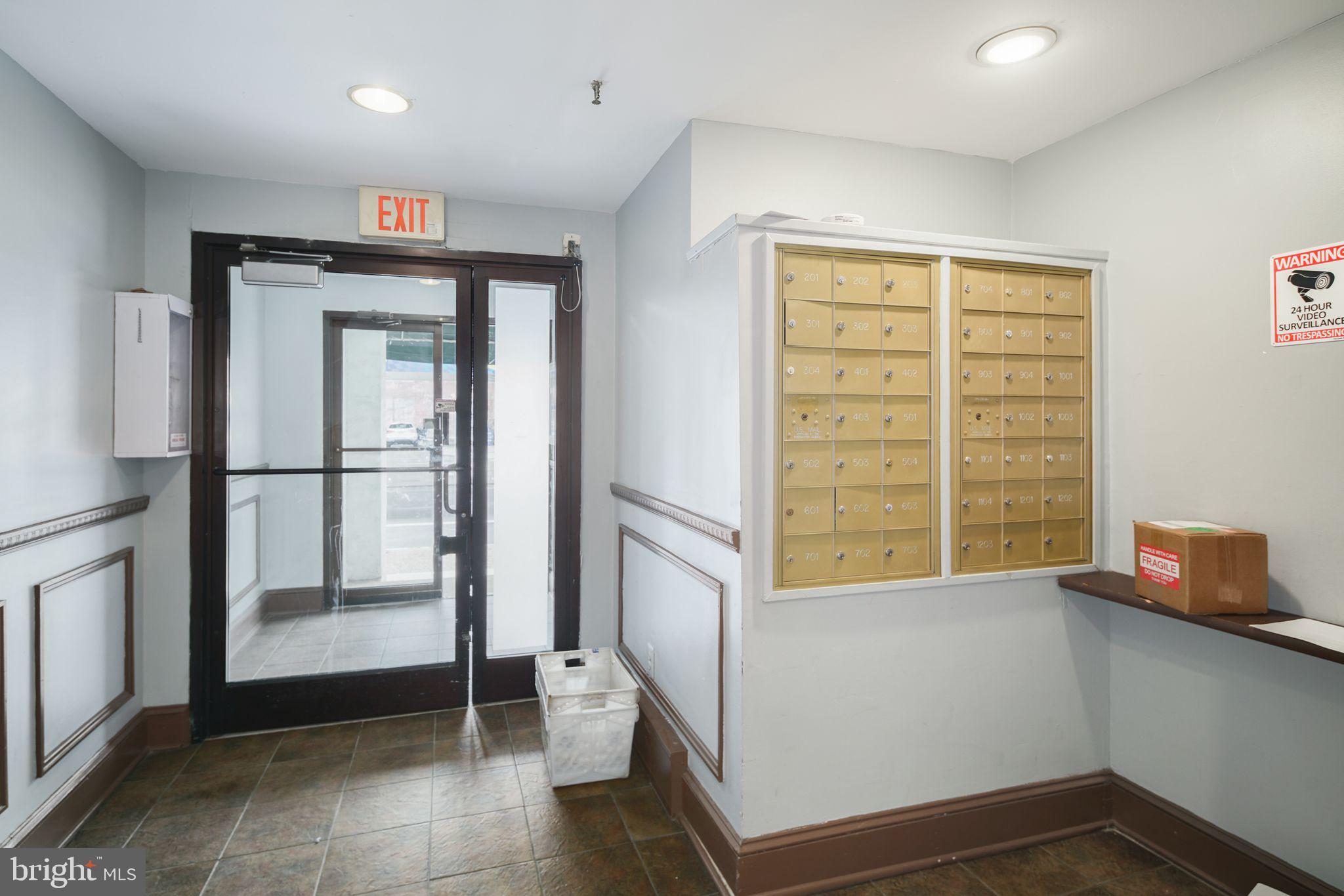 2135 WALNUT STREET 302