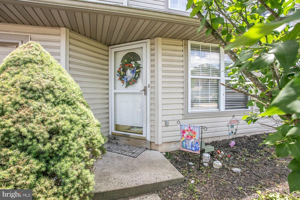Photo of 1107 School House Lane, QUAKERTOWN, PA 18951 (MLS # PABU2122646)
