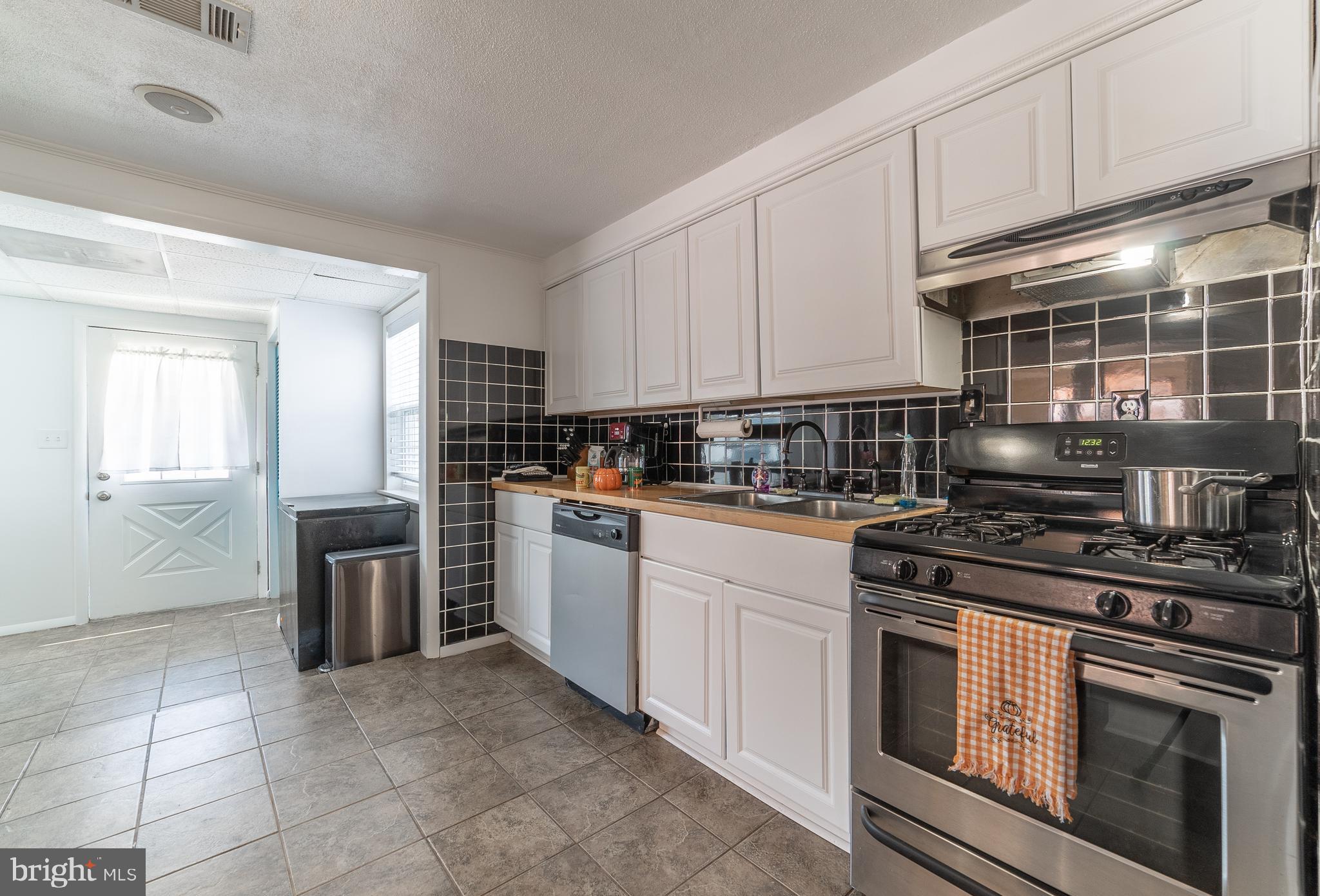 GLEN GARDENS - Residential