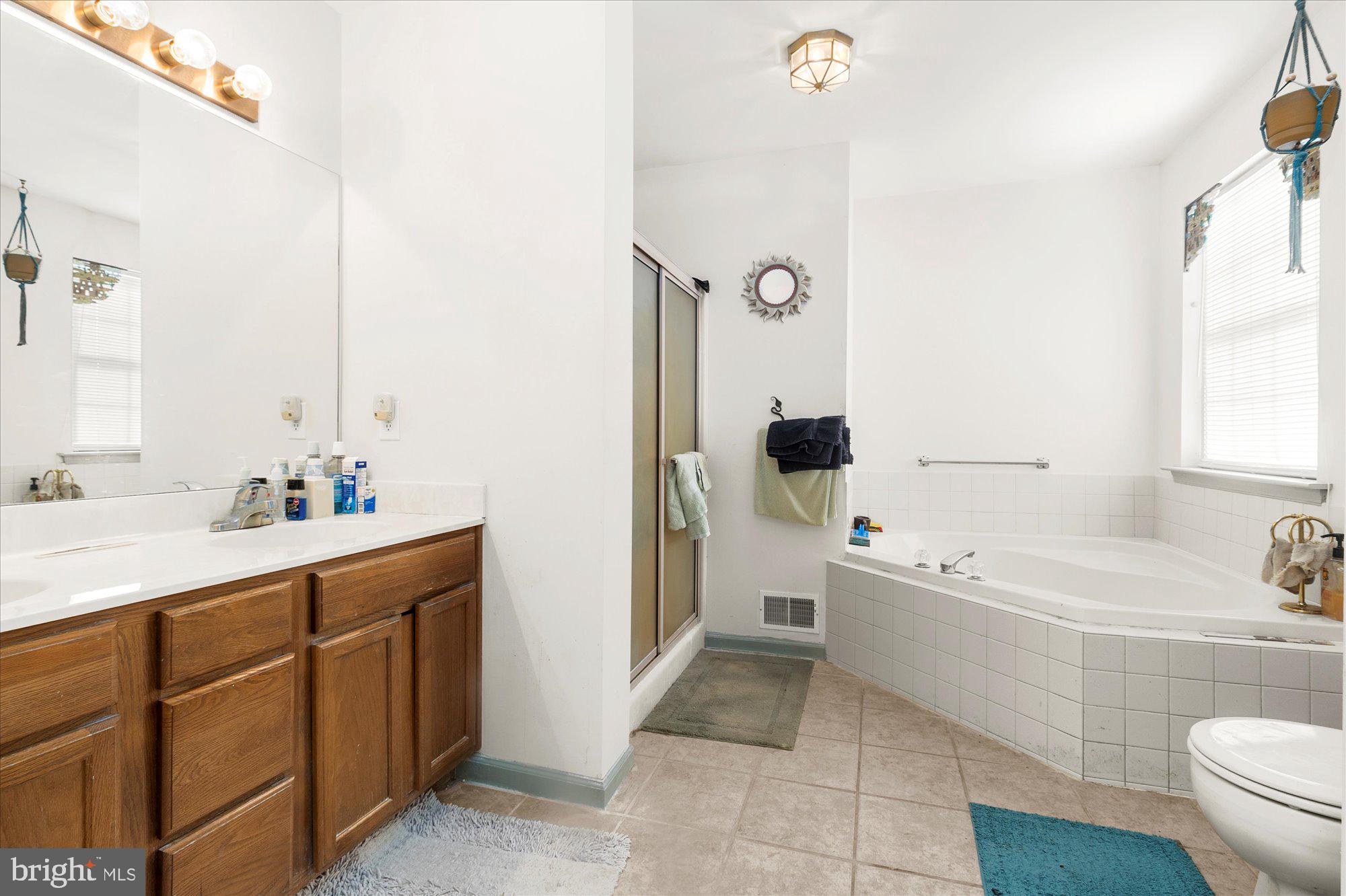 PEACEDALE COURT - Residential