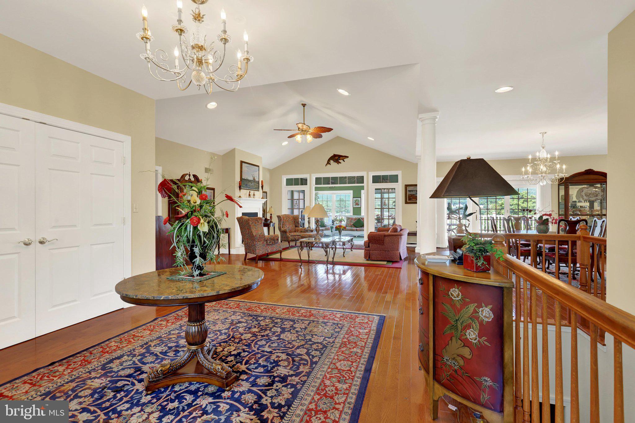 7133 LONE RIDGE COURT