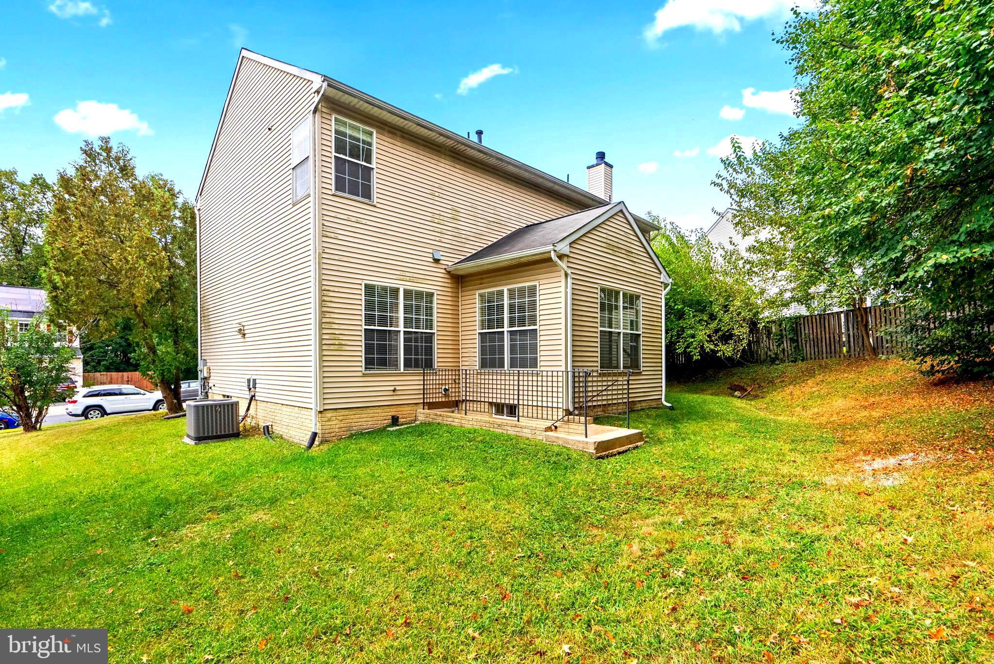 HOLLY HILL FARM - Residential Lease