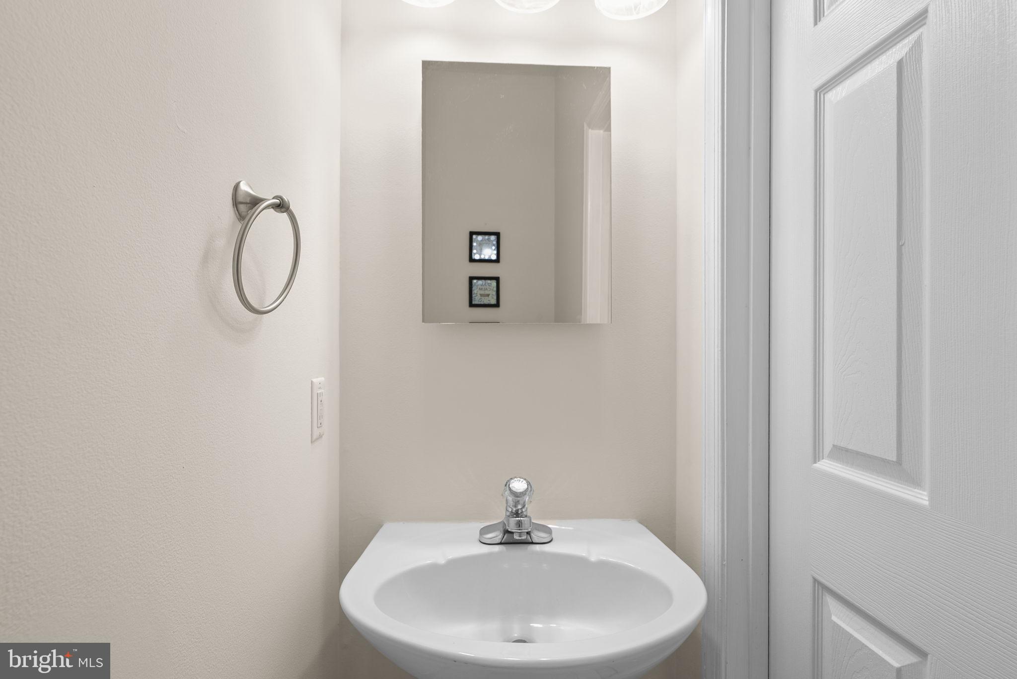 HOLLY HILL FARM - Residential Lease