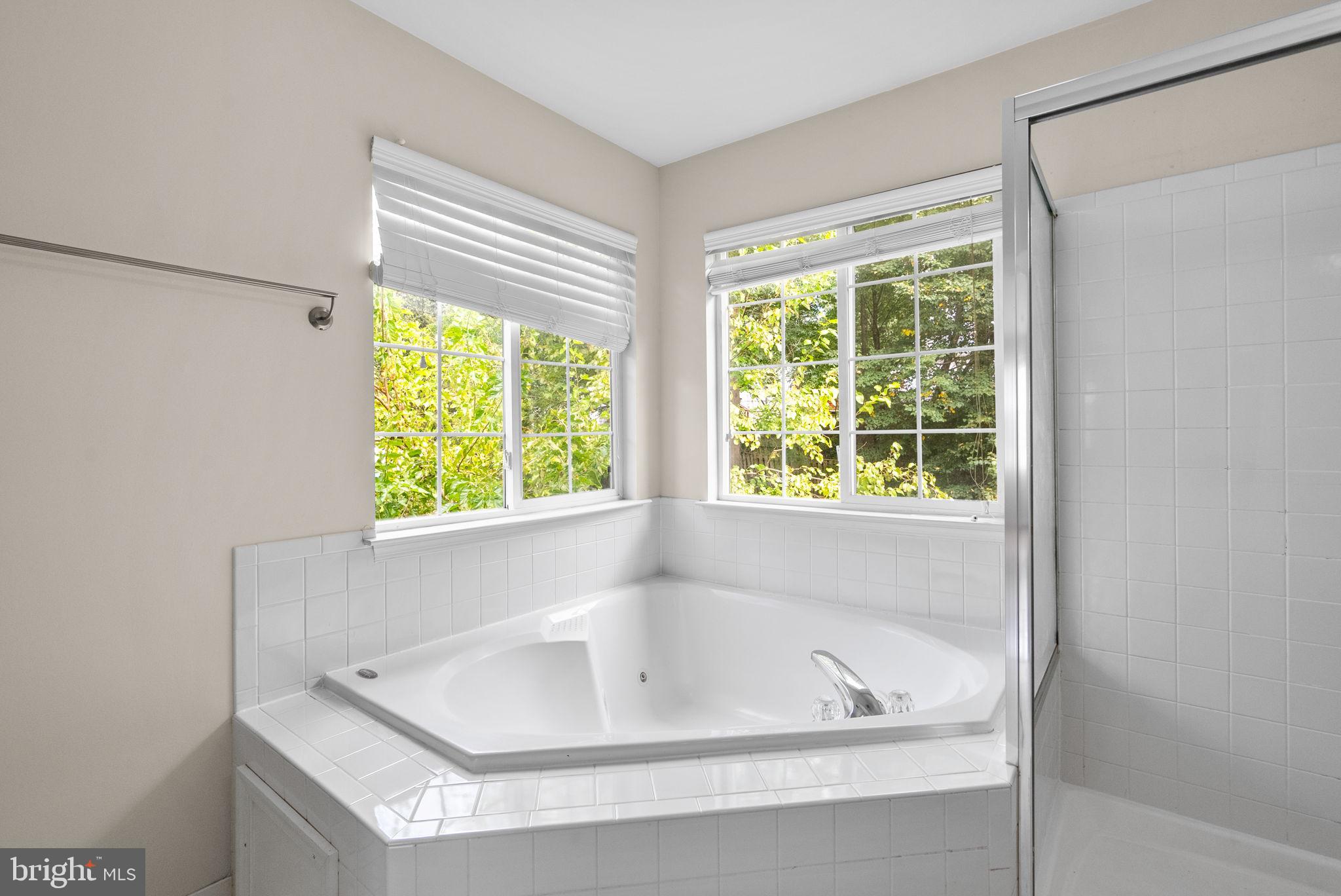 HOLLY HILL FARM - Residential Lease