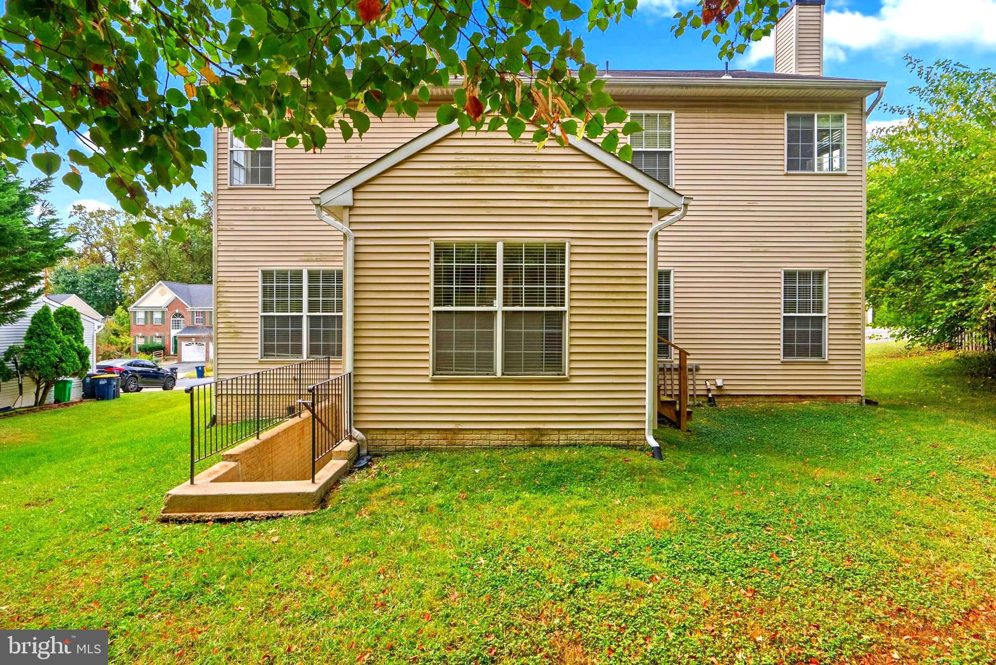 HOLLY HILL FARM - Residential Lease