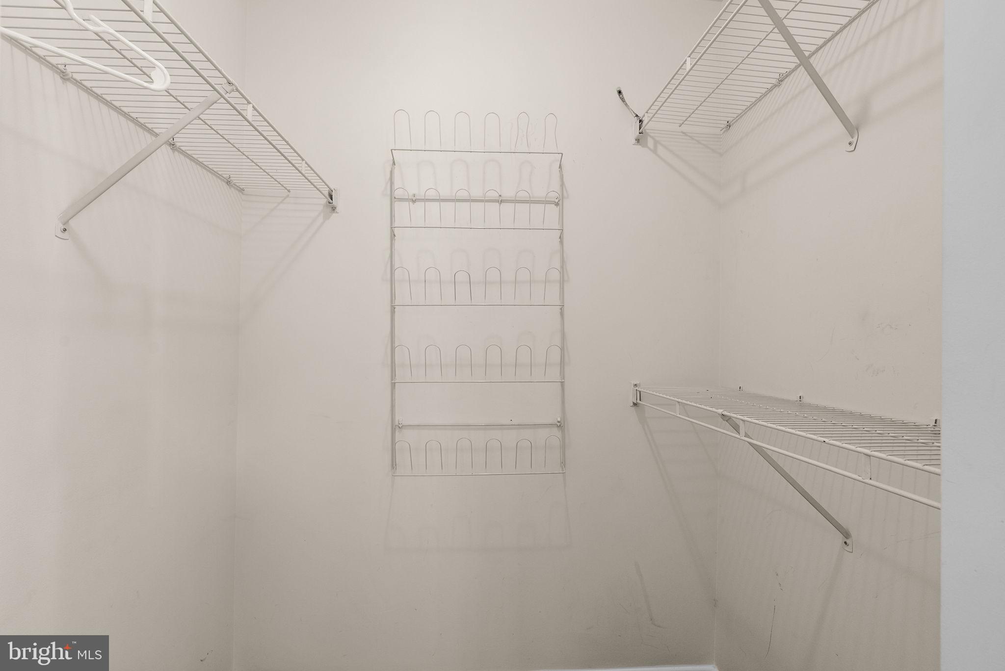 HOLLY HILL FARM - Residential Lease