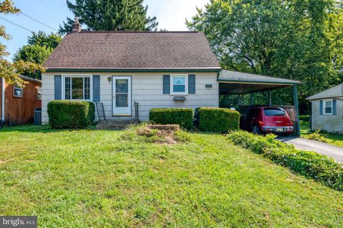 Photo of 811 S 15th Street, COLUMBIA, PA 17512 (MLS # PALA2055704)