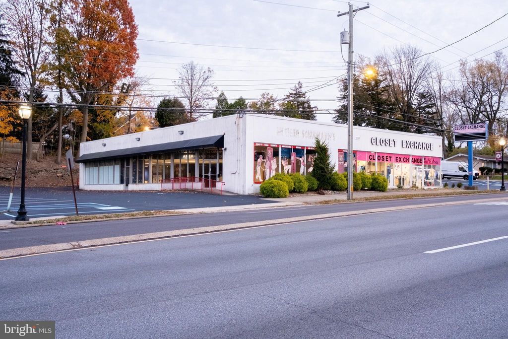 Photo of 1901 Old York Road, ABINGTON, PA 19001 (MLS # PAMC2161166)