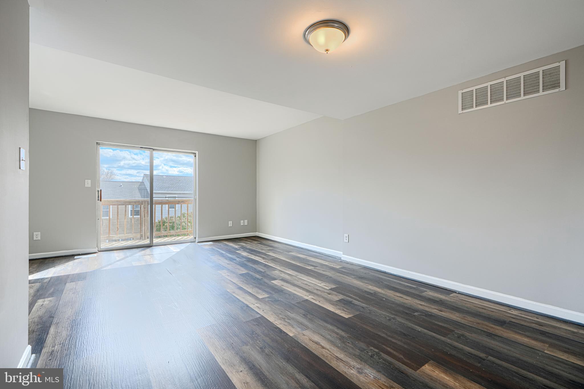 FRANKLIN RIDGE TOWNHOUSE - Residential