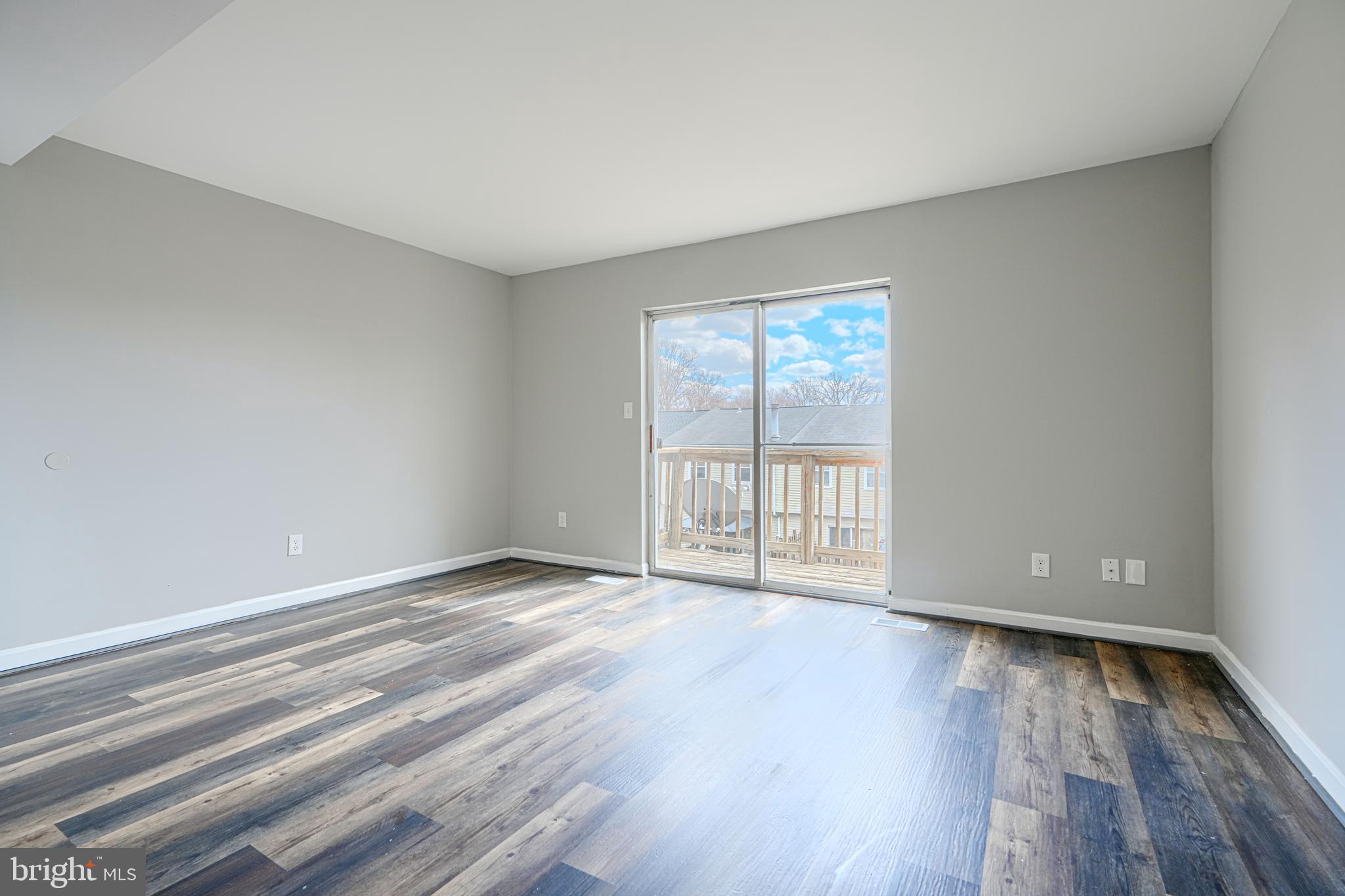 FRANKLIN RIDGE TOWNHOUSE - Residential