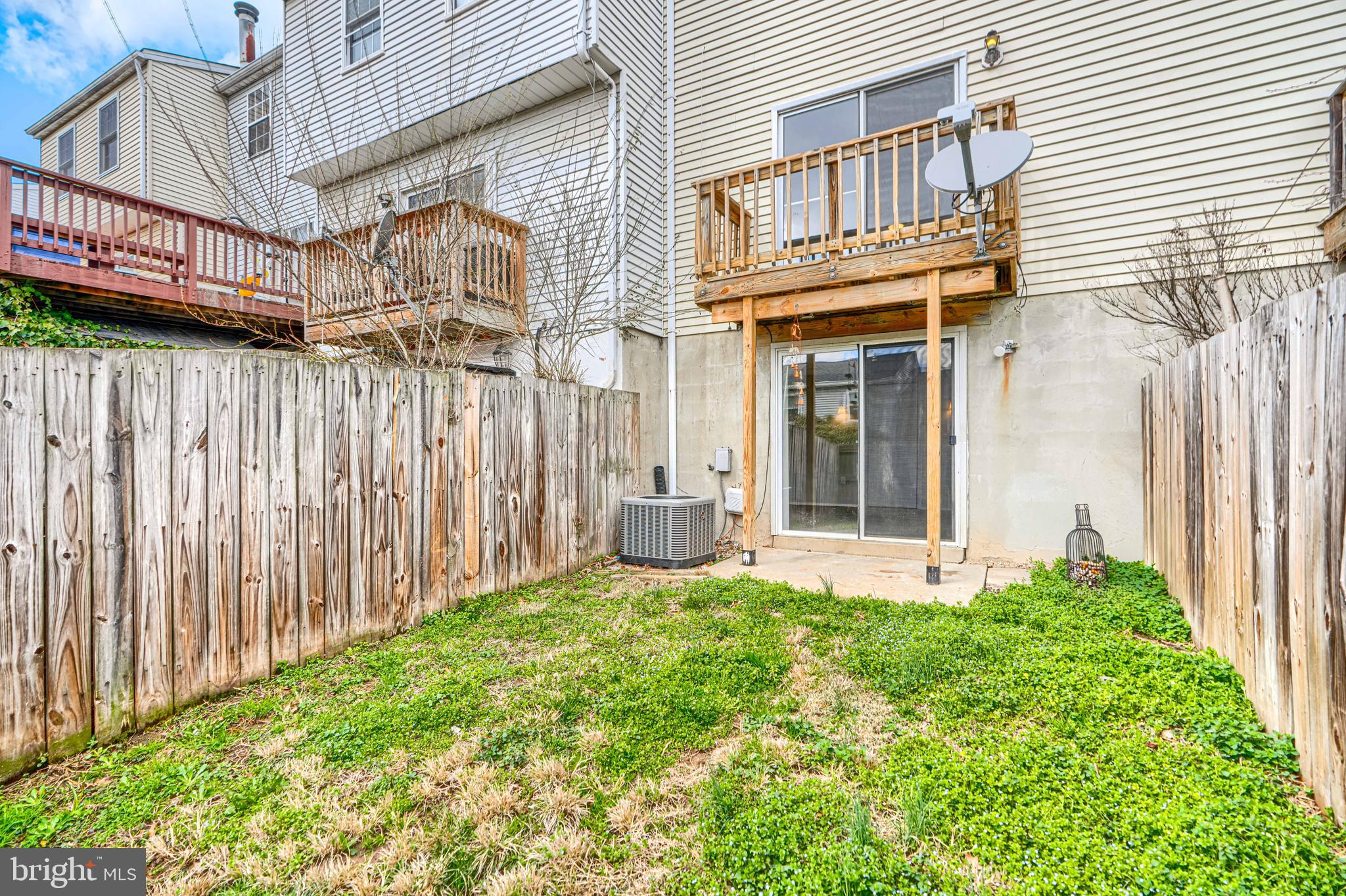 FRANKLIN RIDGE TOWNHOUSE - Residential