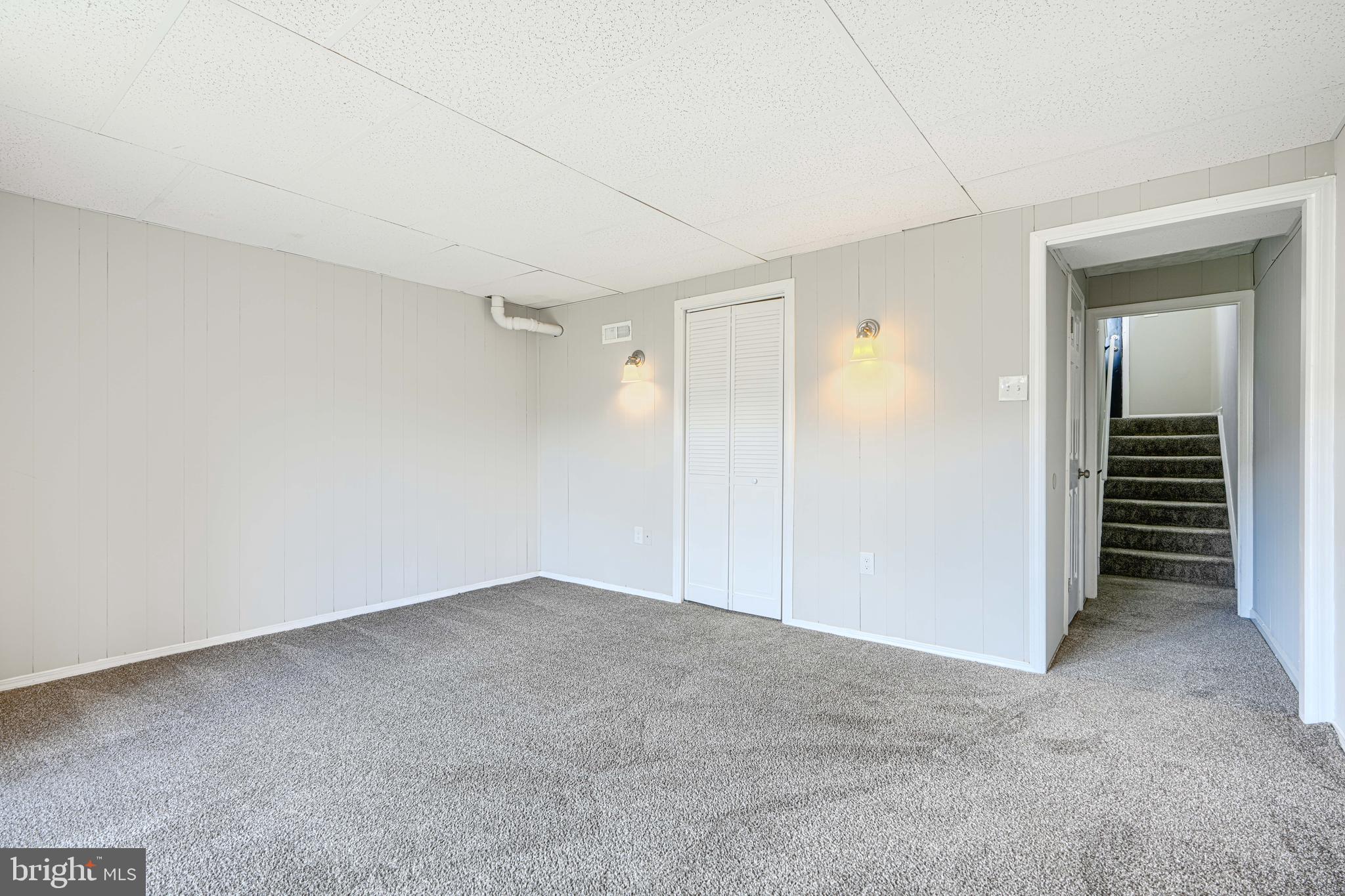 FRANKLIN RIDGE TOWNHOUSE - Residential