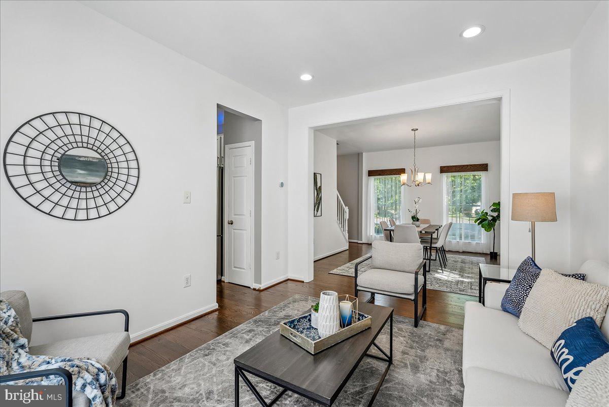 ASHBURN FARM - Residential