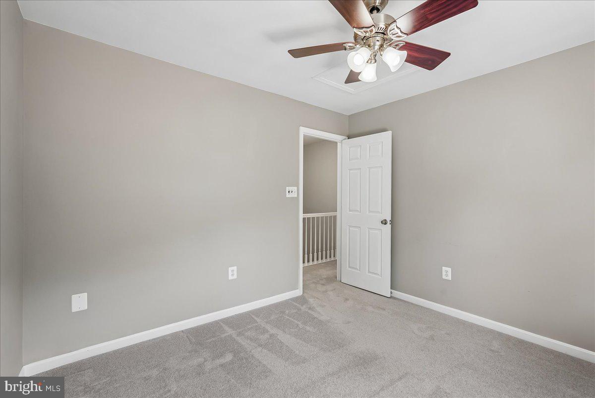 ASHBURN FARM - Residential