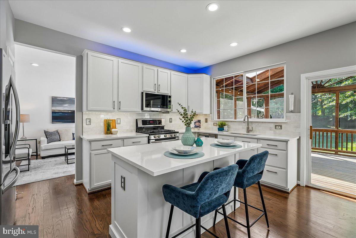 ASHBURN FARM - Residential