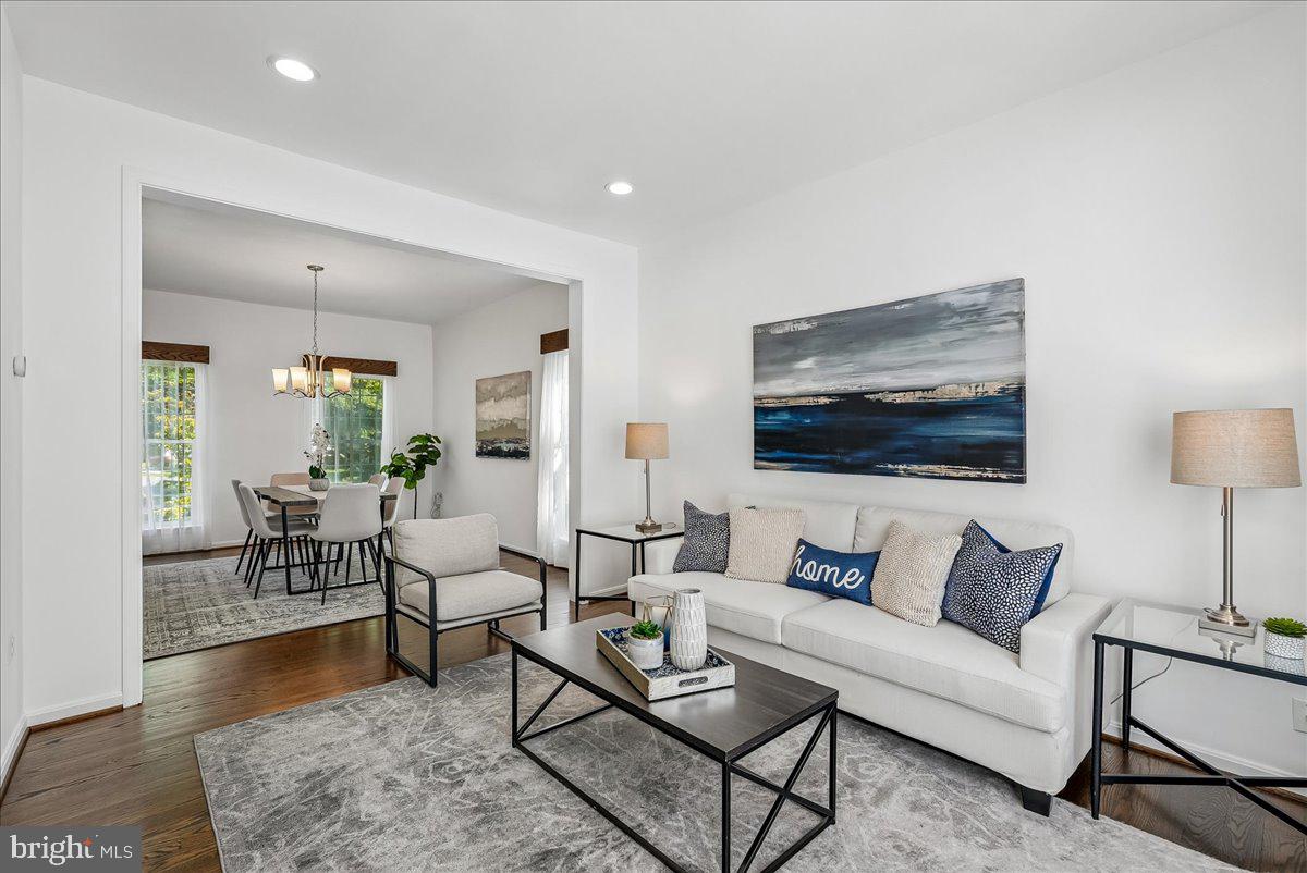 ASHBURN FARM - Residential