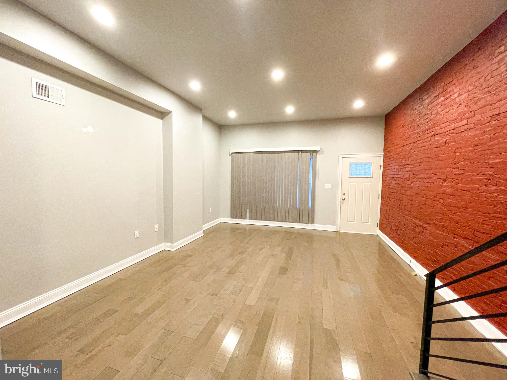 BELLA VISTA - Residential Lease