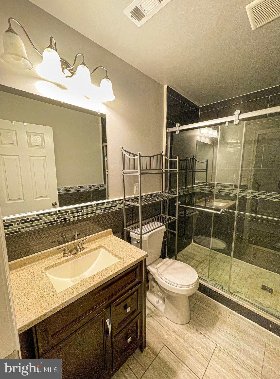 BELLA VISTA - Residential Lease