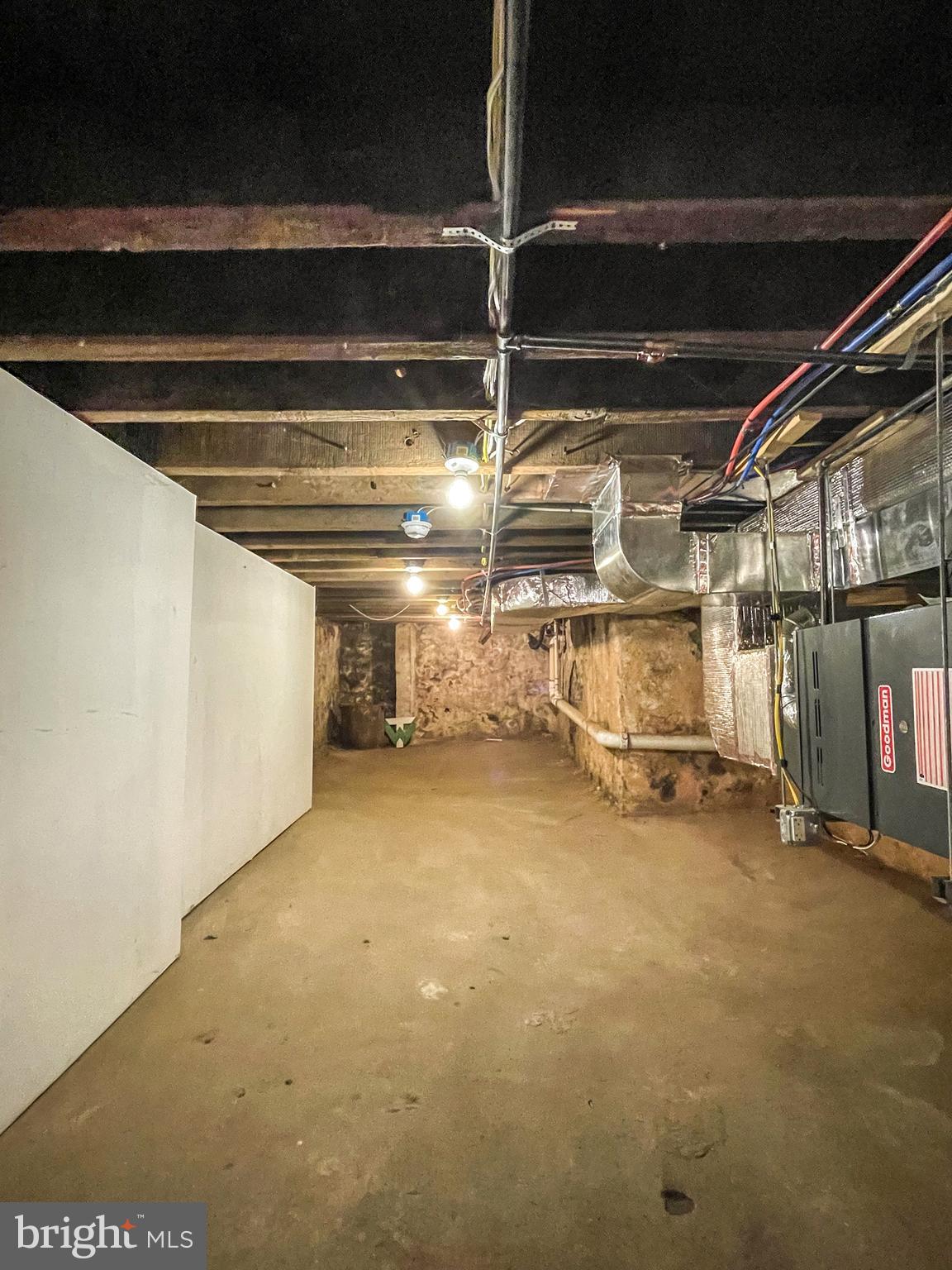 BELLA VISTA - Residential Lease