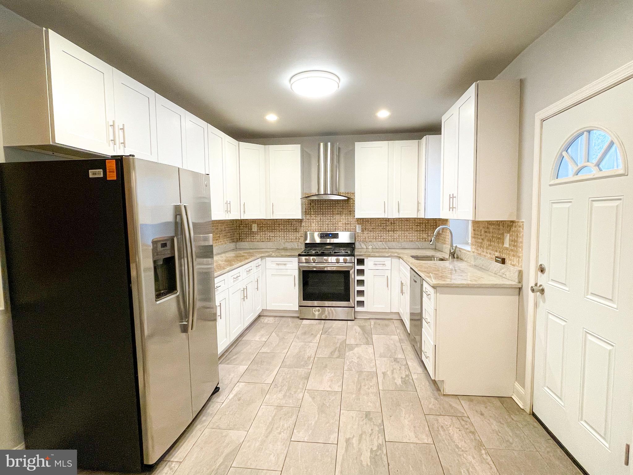 BELLA VISTA - Residential Lease