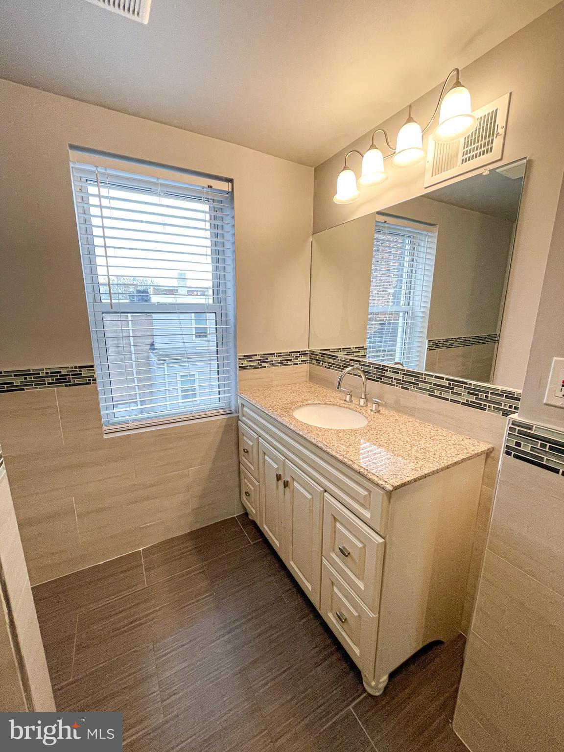 BELLA VISTA - Residential Lease