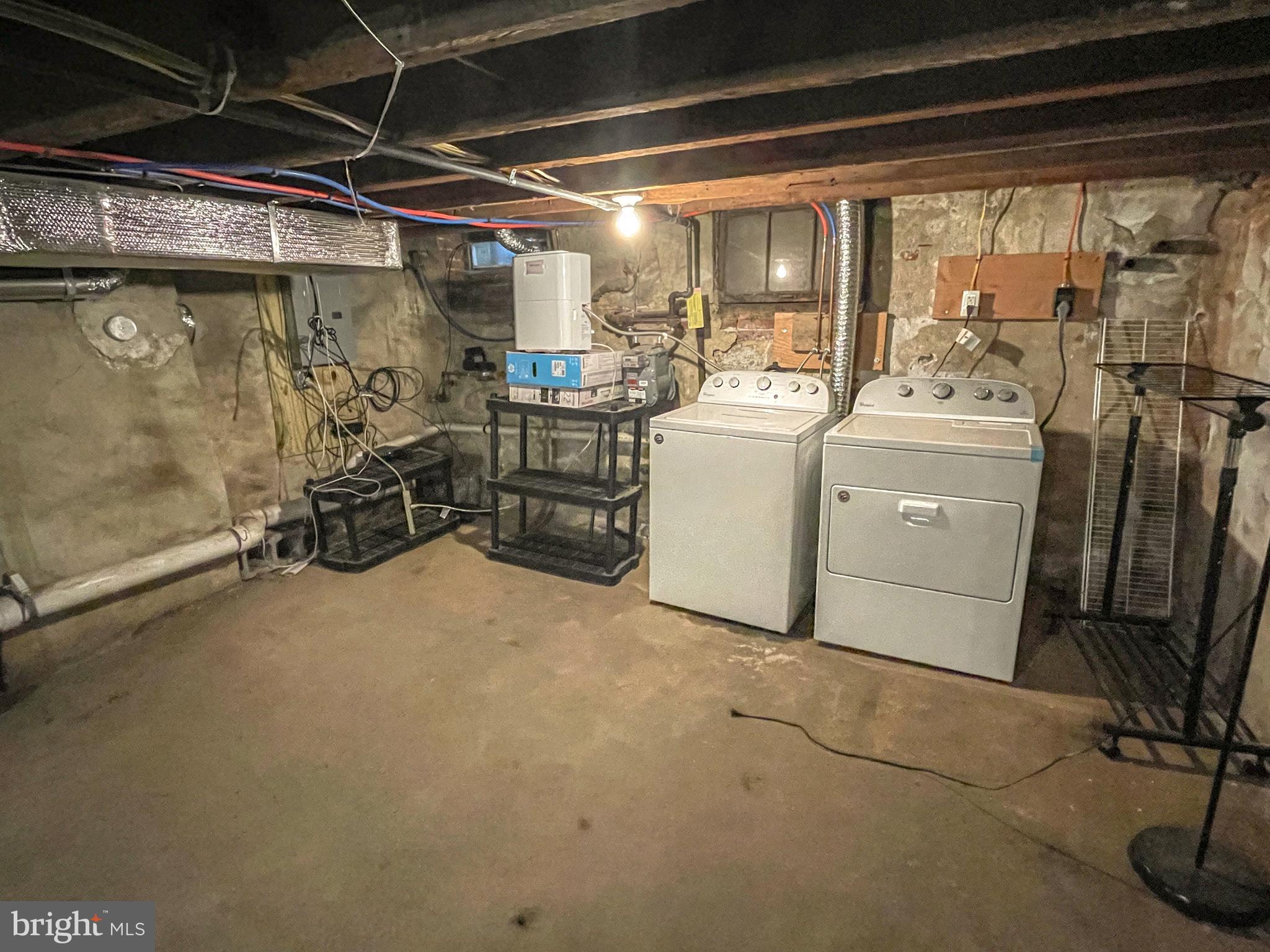 BELLA VISTA - Residential Lease