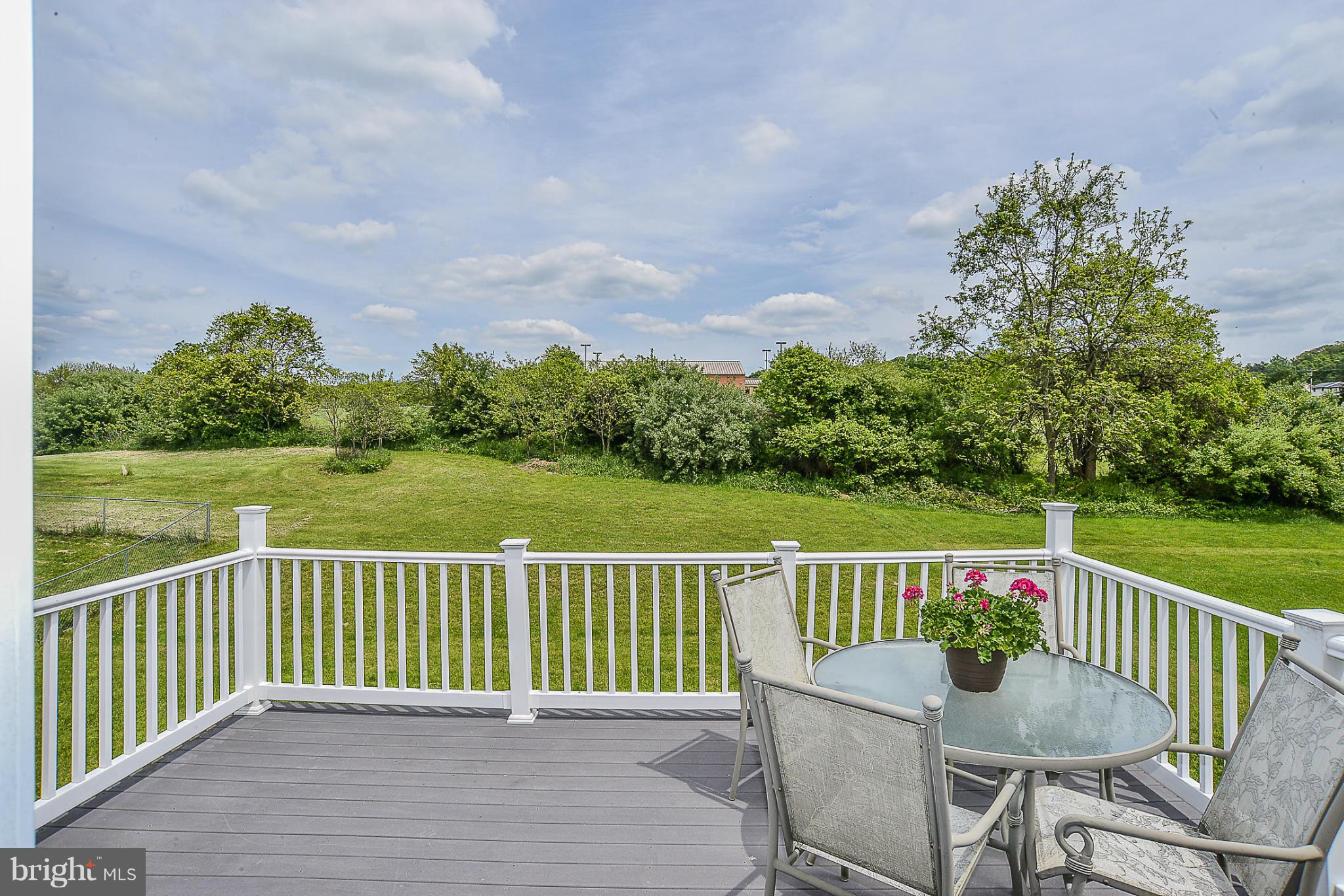 WILLIAMSBURG - Residential