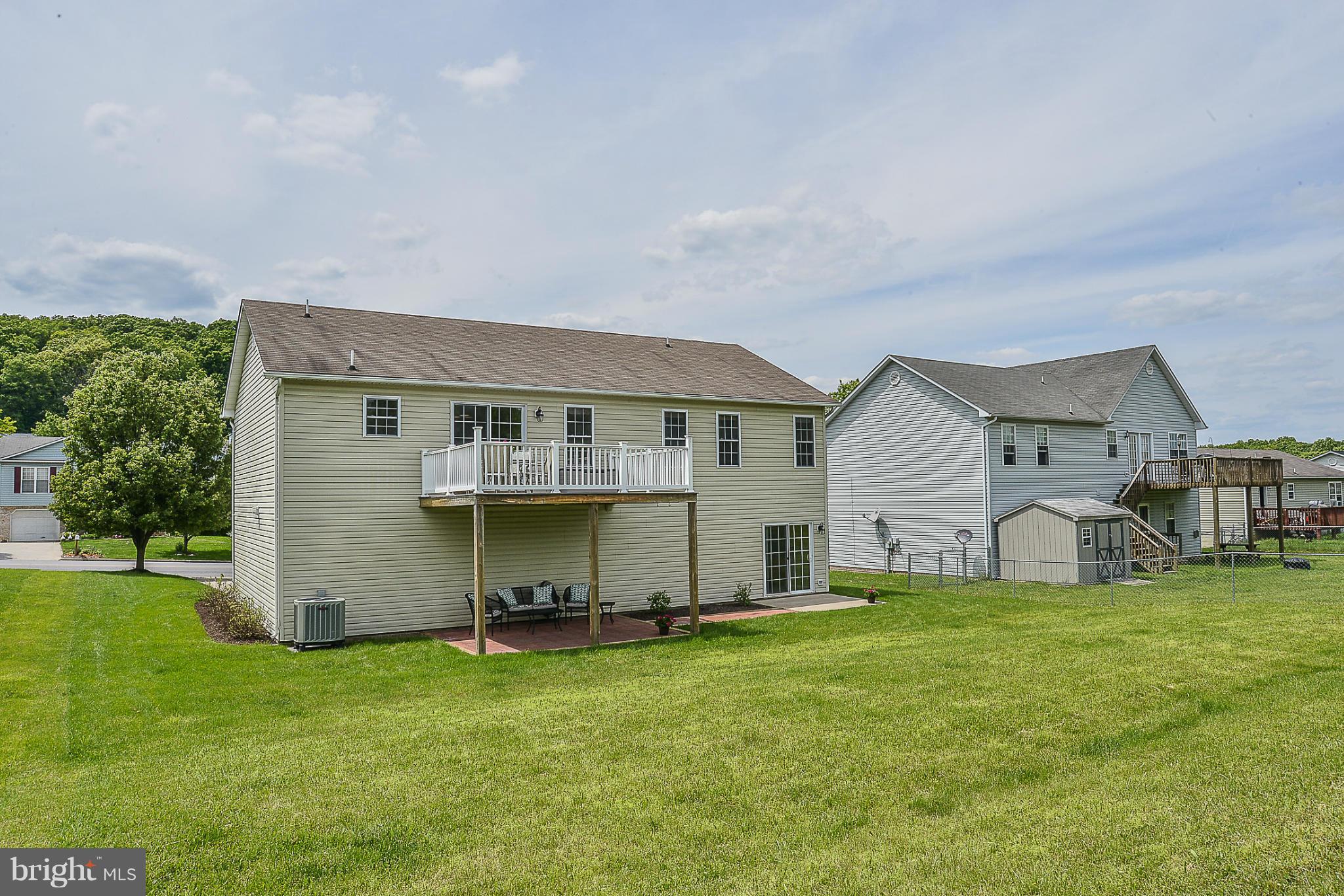 WILLIAMSBURG - Residential