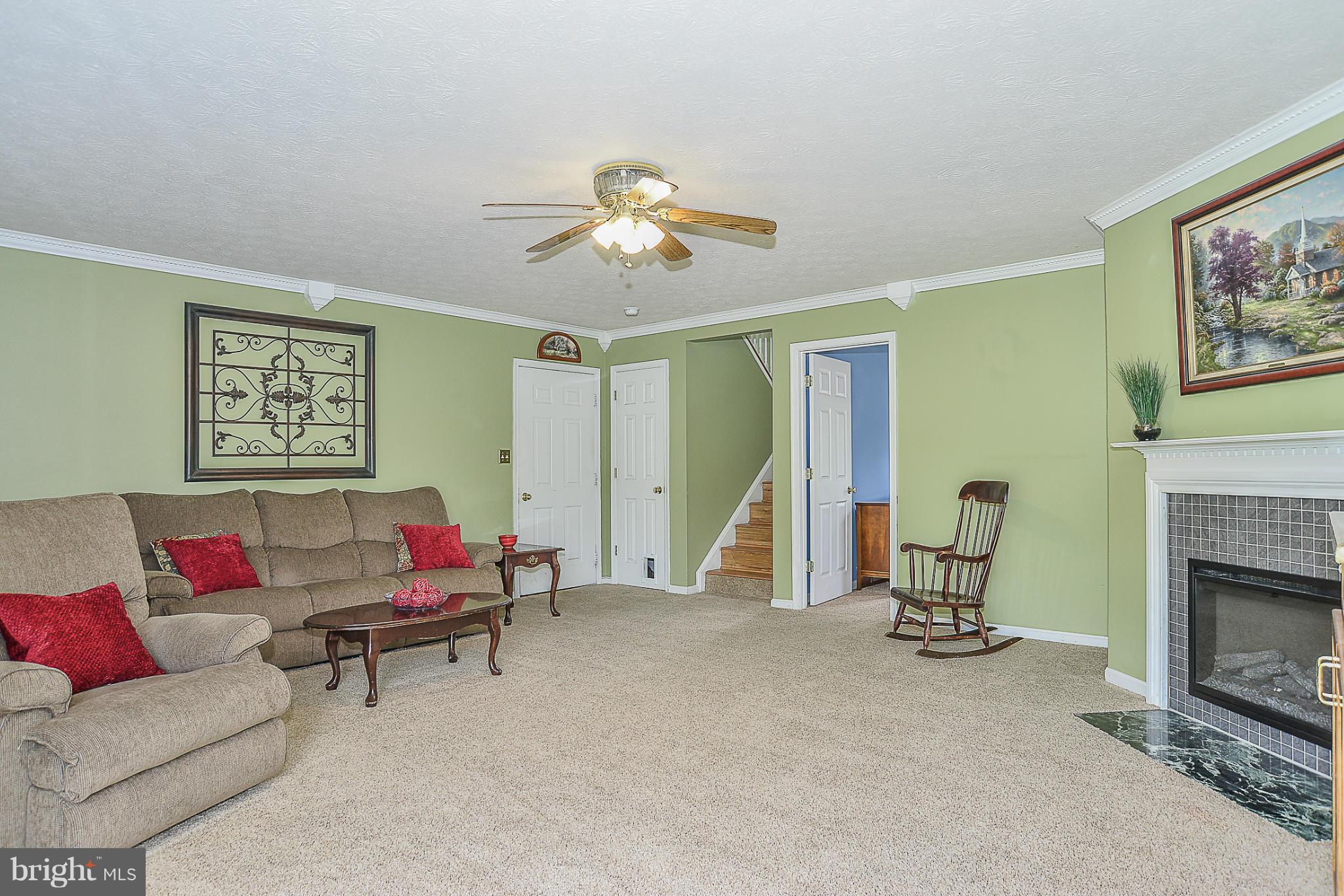 WILLIAMSBURG - Residential