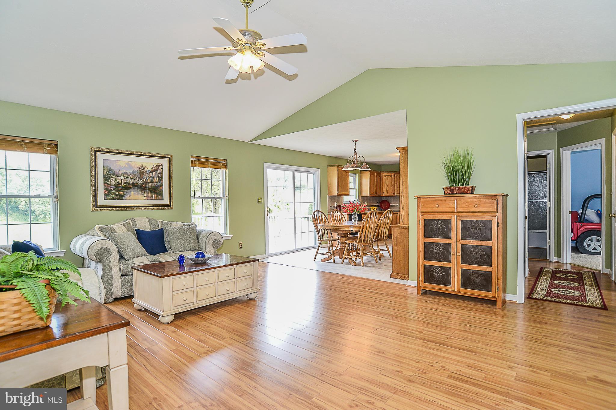 WILLIAMSBURG - Residential